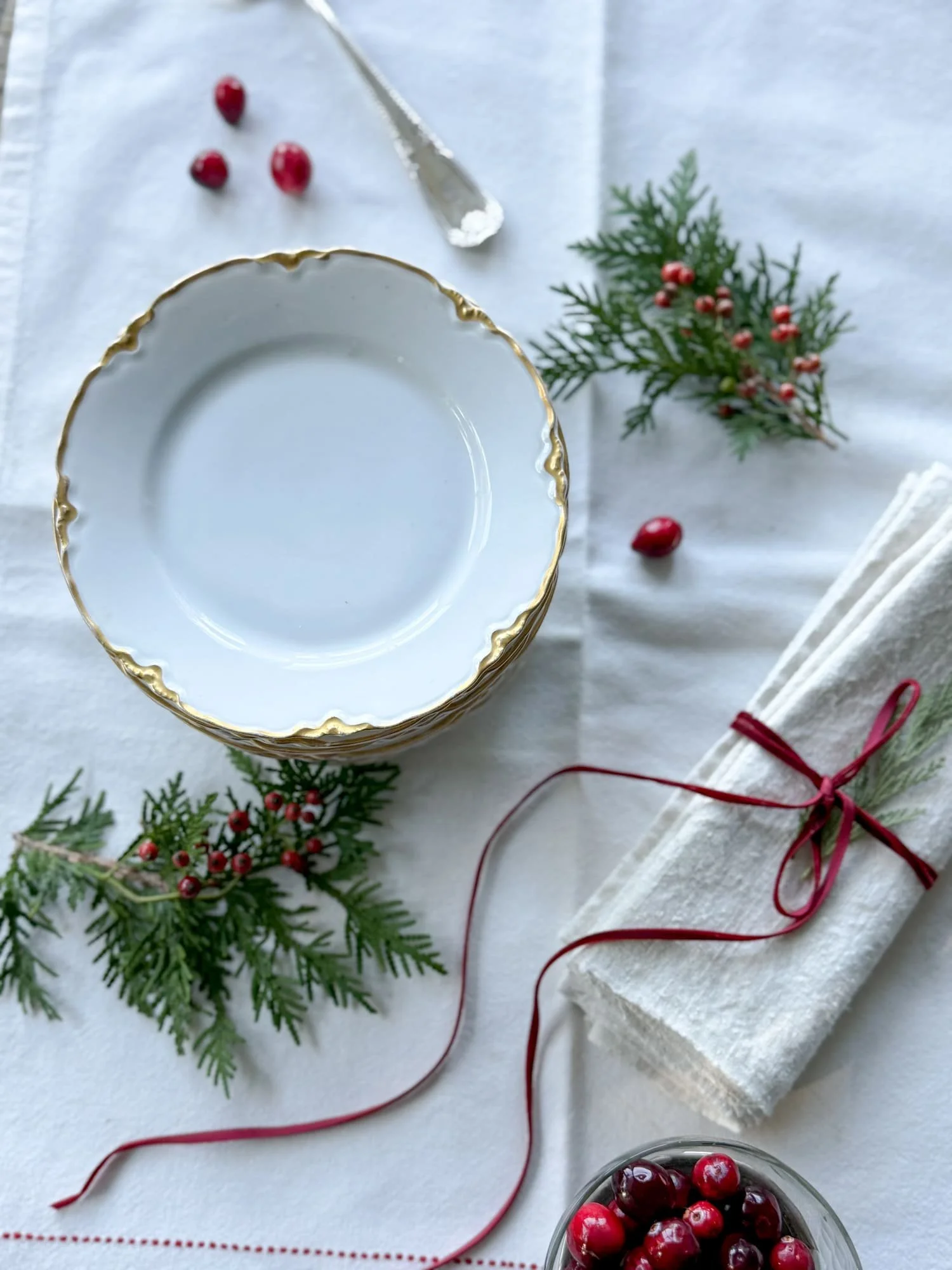 antique-porcelain-gilt-scalloped-ribbon-edge-dessert-plate (4).jpg
