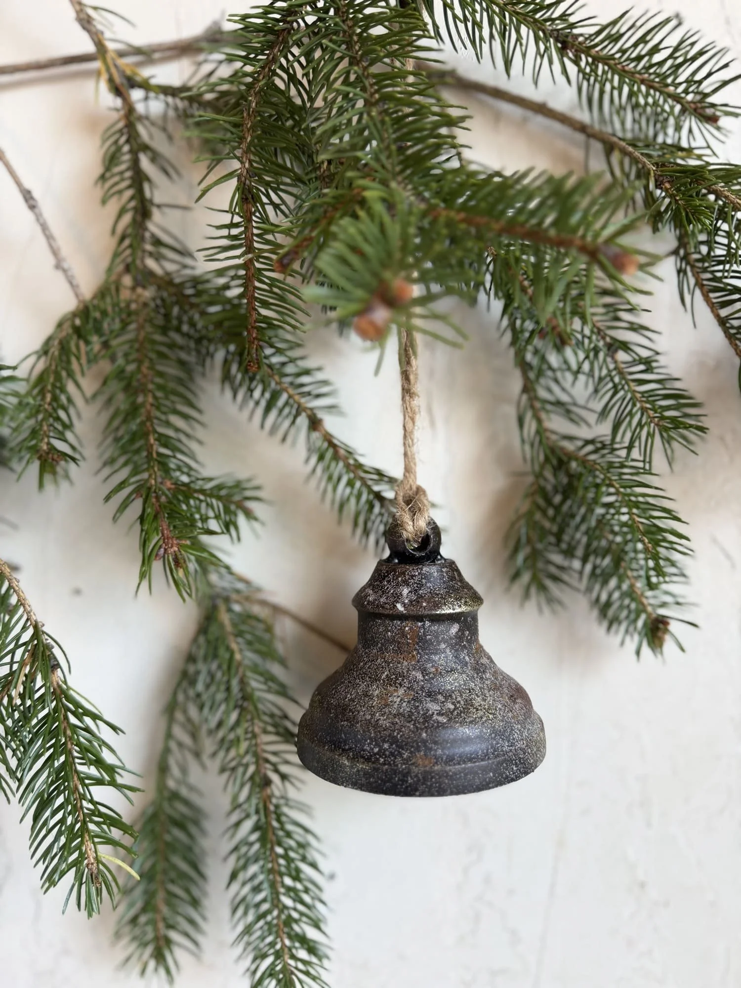 distressed-bowstring-bell-ornament.jpg