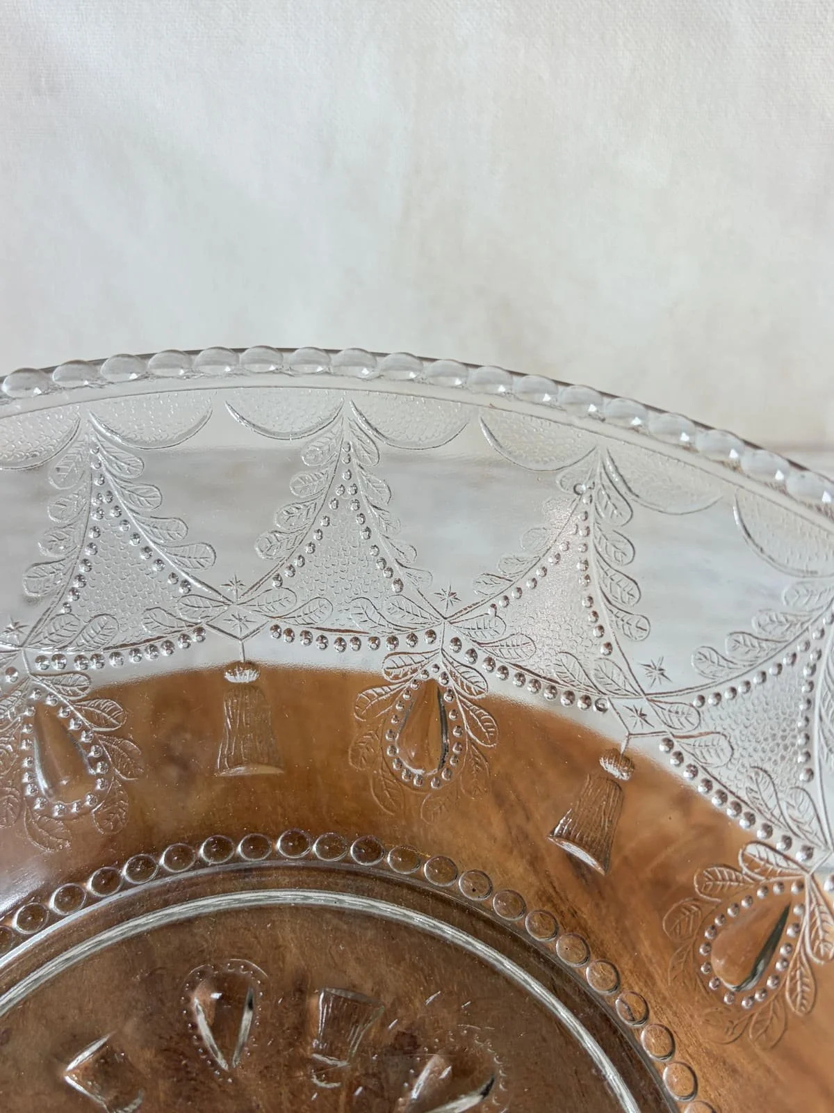 vintage-pressed-glass-garland-swag-bowl (5).jpg