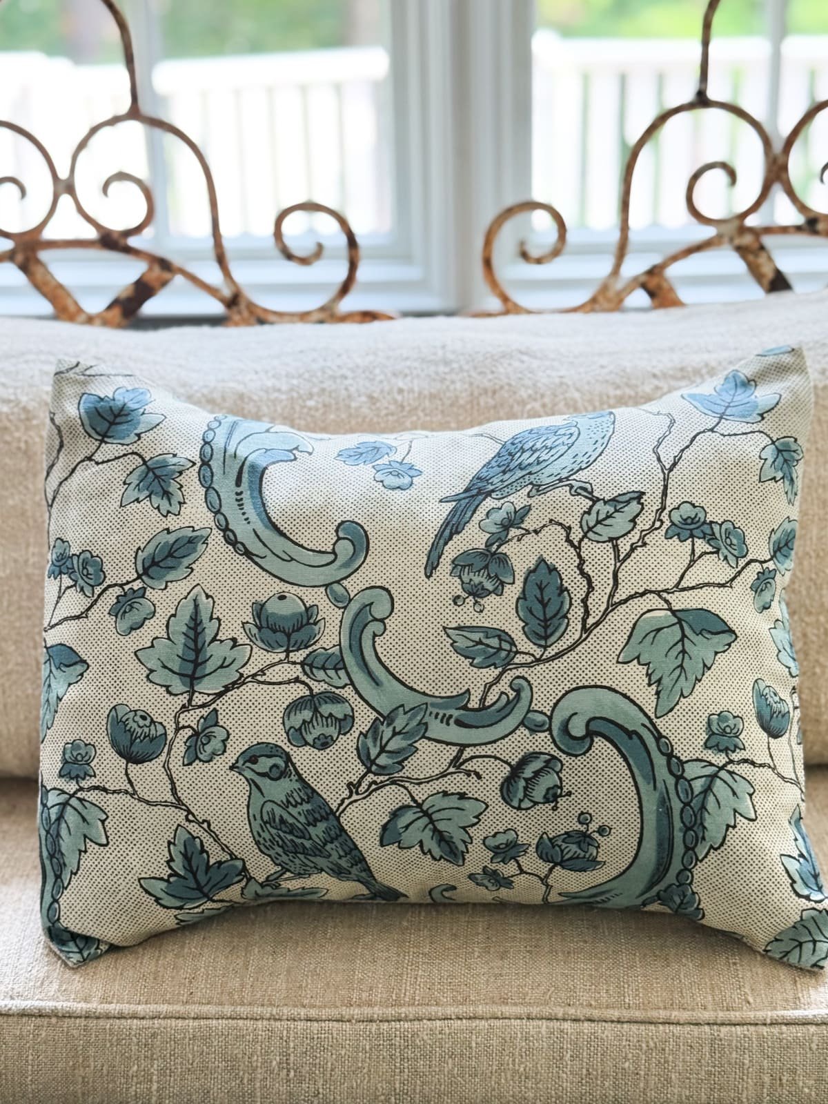 Antoinette Poisson French Linen Throw Pillow - Domino Print 24A Oiseaux et Feuillage - Birds and Leaves