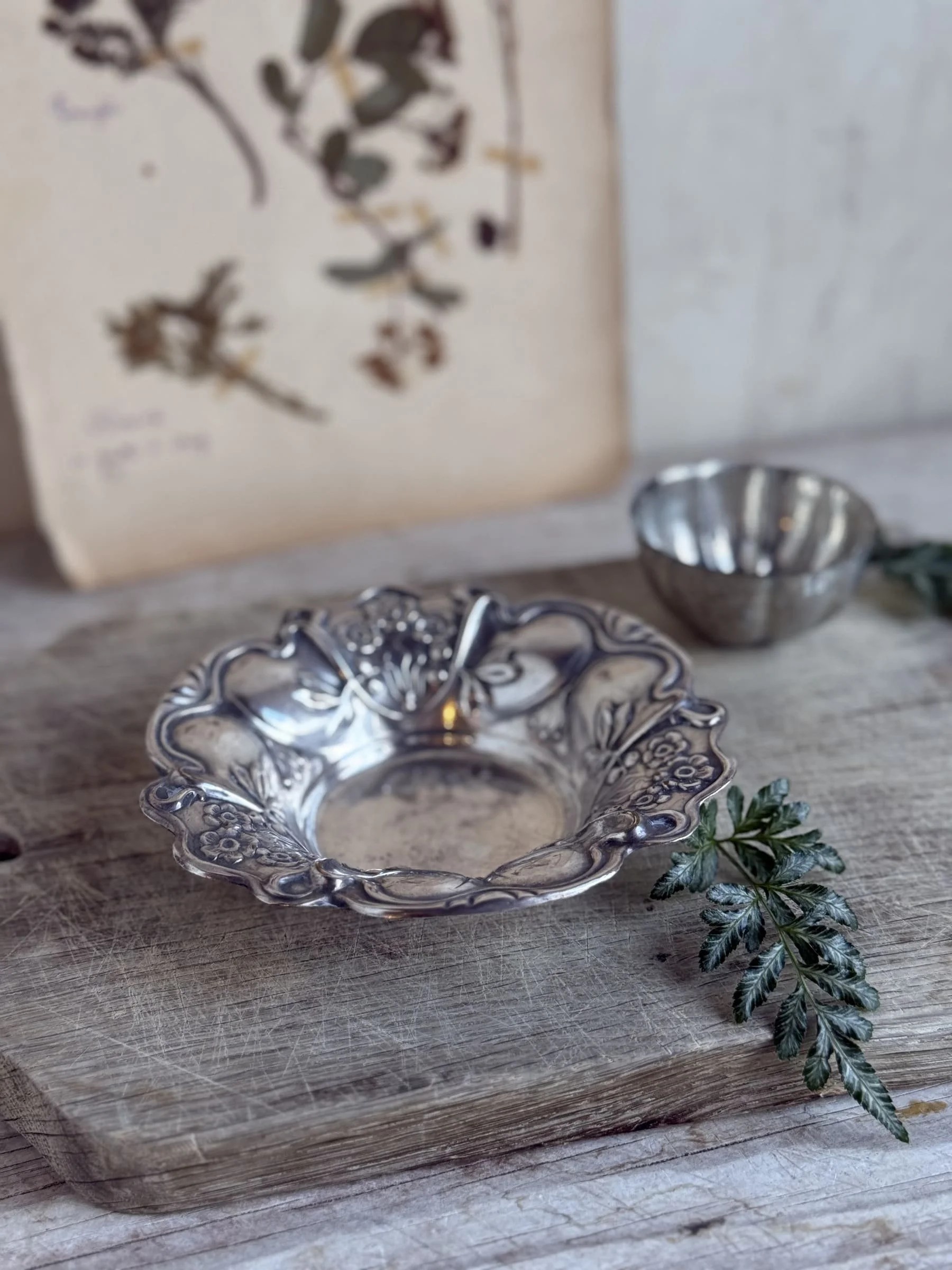 vintage-silver-floral-relief-repousse-dish (4).jpg