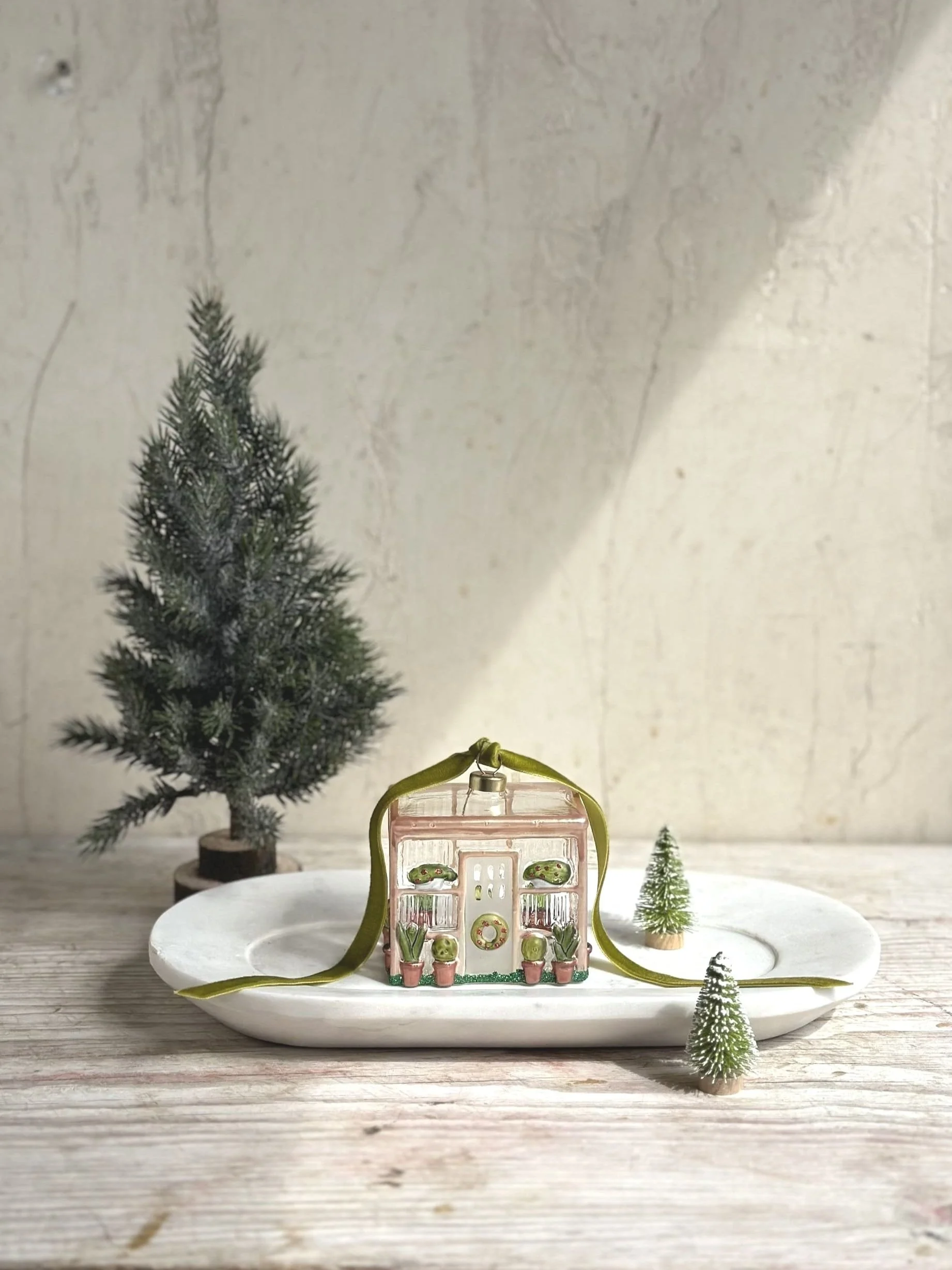 metallic-pink-garden-greenhouse-christmas-tree-ornament%252B%2525281%252529.jpg