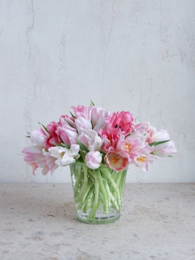 spring-flower-arrangement-vase-valentines-day-tulips-andover-florist-les-fleurs-delivery%252B%2525285%252529.jpg