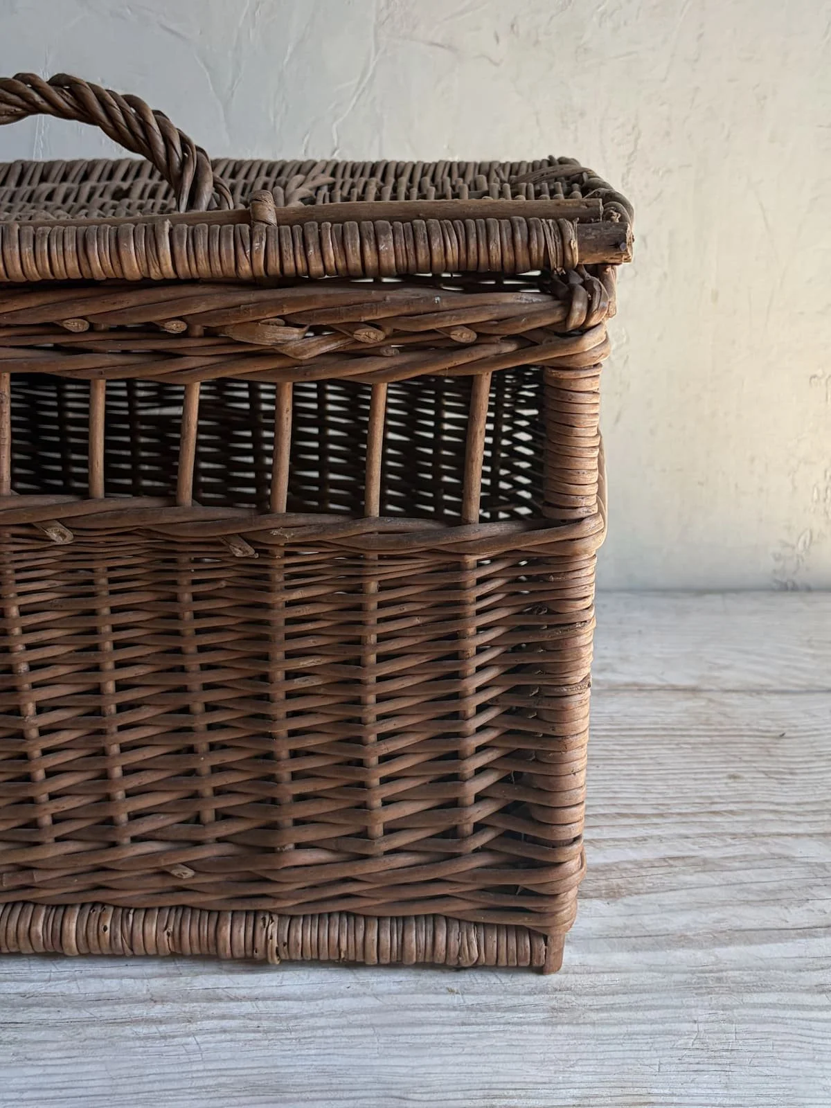 vintage-french-lidded-willow-storage-basket (5).jpg