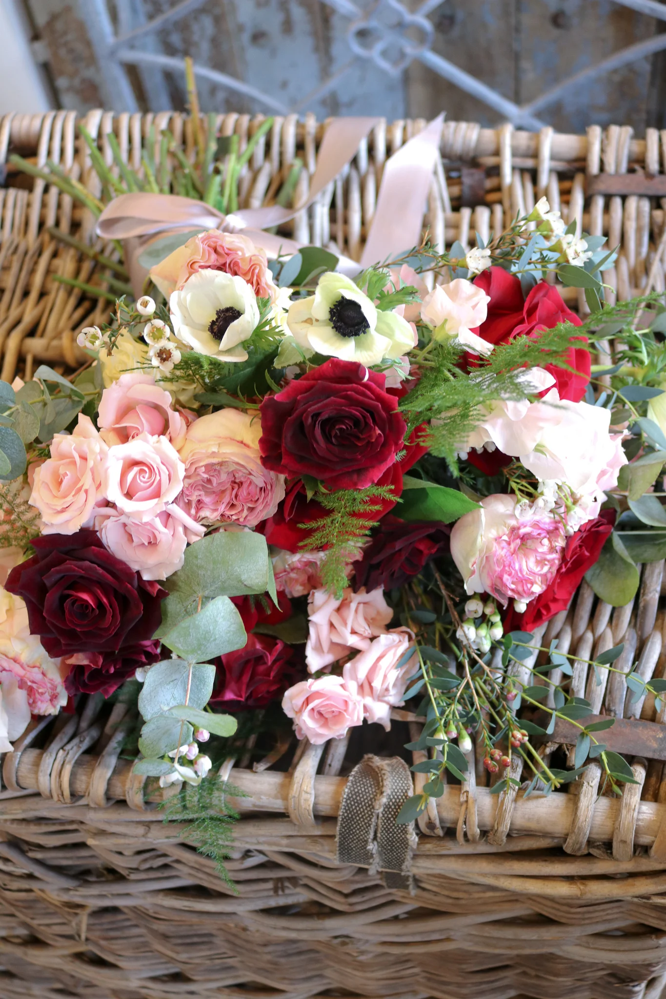 How to Create a Hand-Tied Bouquet