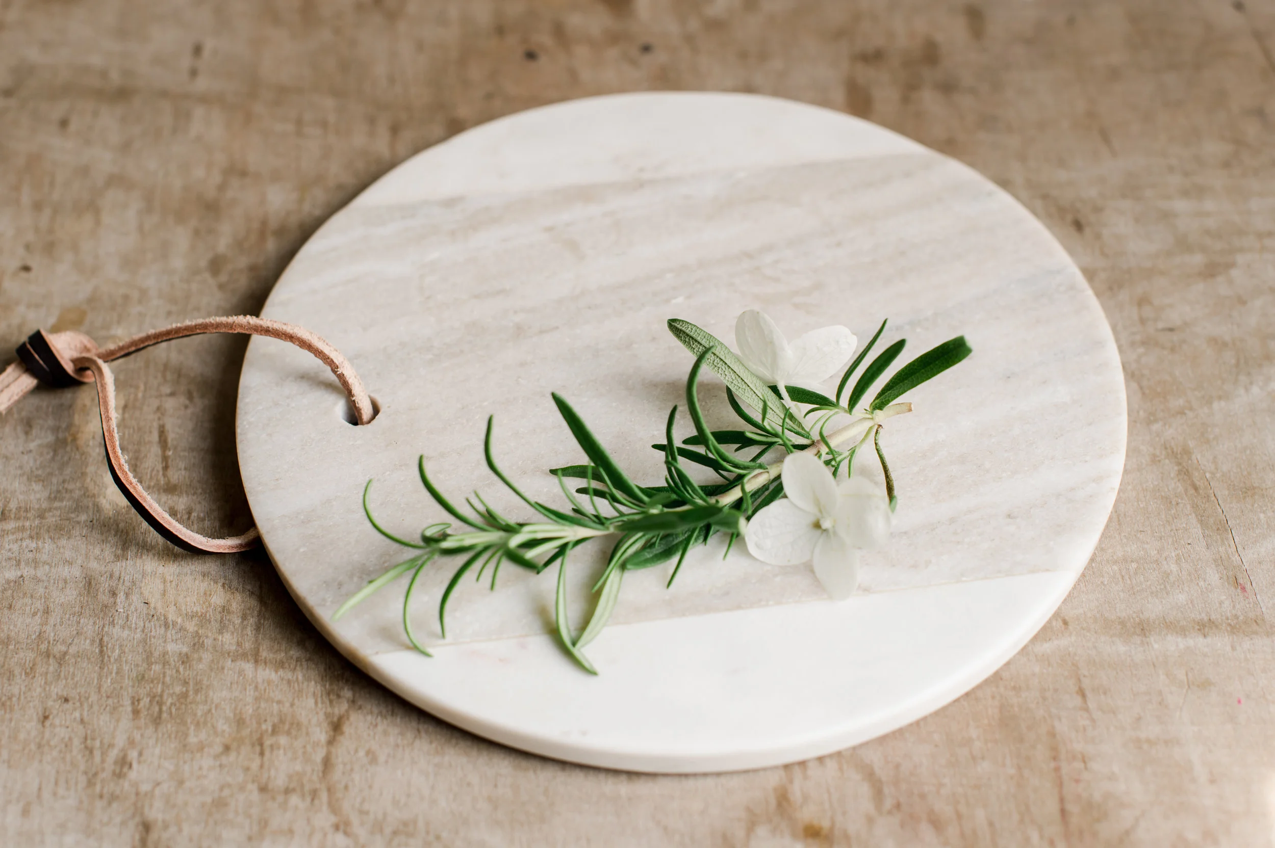 Round Marble Board With Leather Strap Round Marble Board With Leather Strap, Round Marble Cheese Board