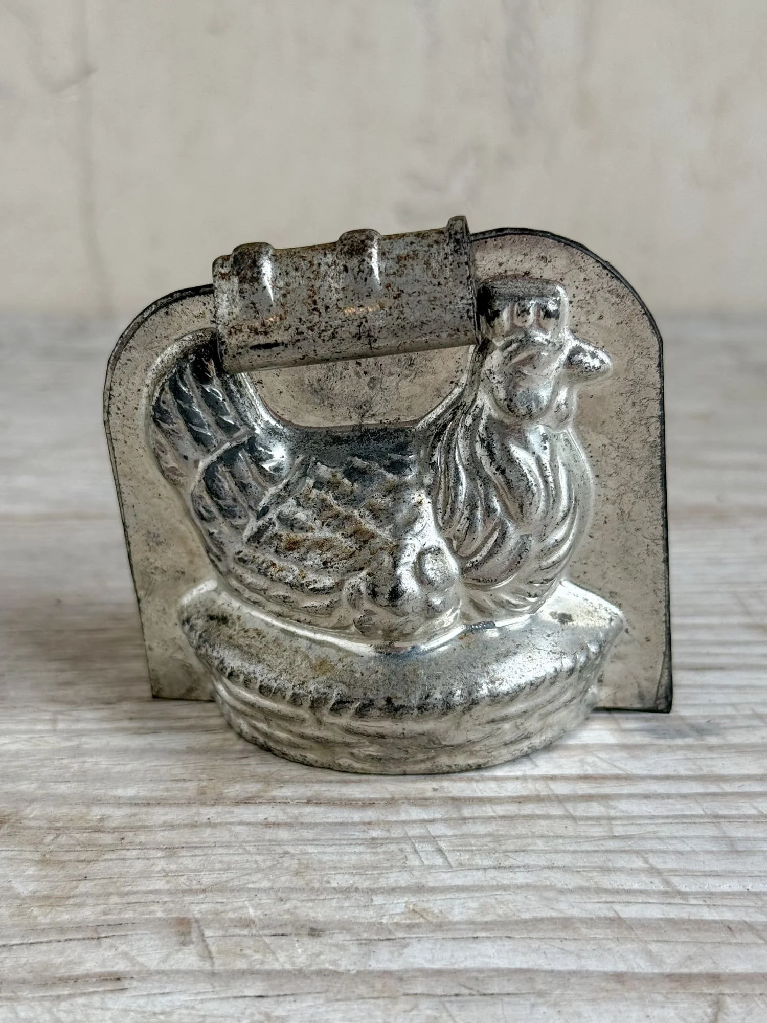antique-tin-chocolate-mold-hen-nest.jpg