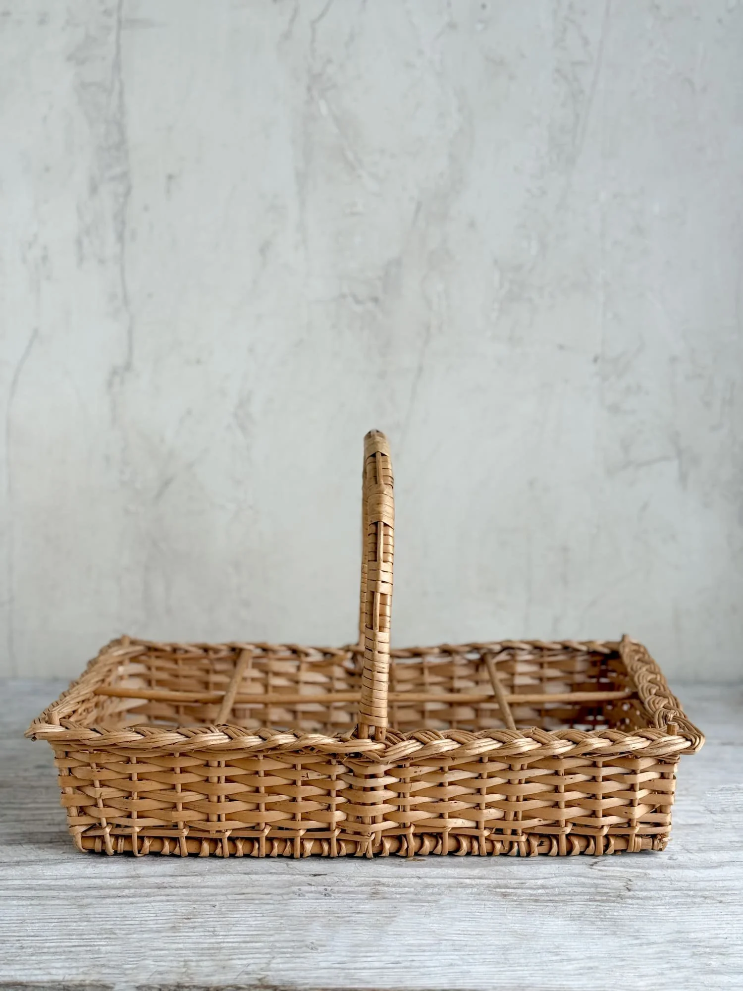 vintage-wicker-sectioned-serving-basket-bottle-holder (7).jpg