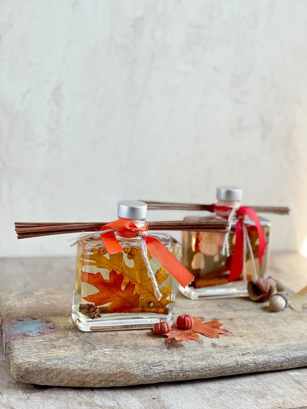 Autumn Botanical Diffuser - Pumpkin and Apple Scents
