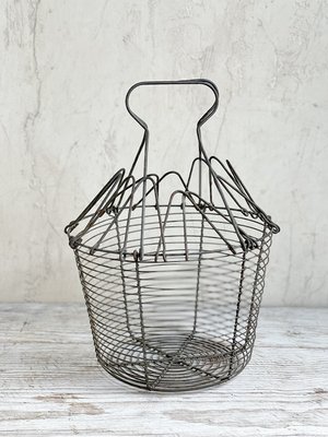 Vintage Metal Wire Farmhouse Chicken Egg Basket W/ Handles +