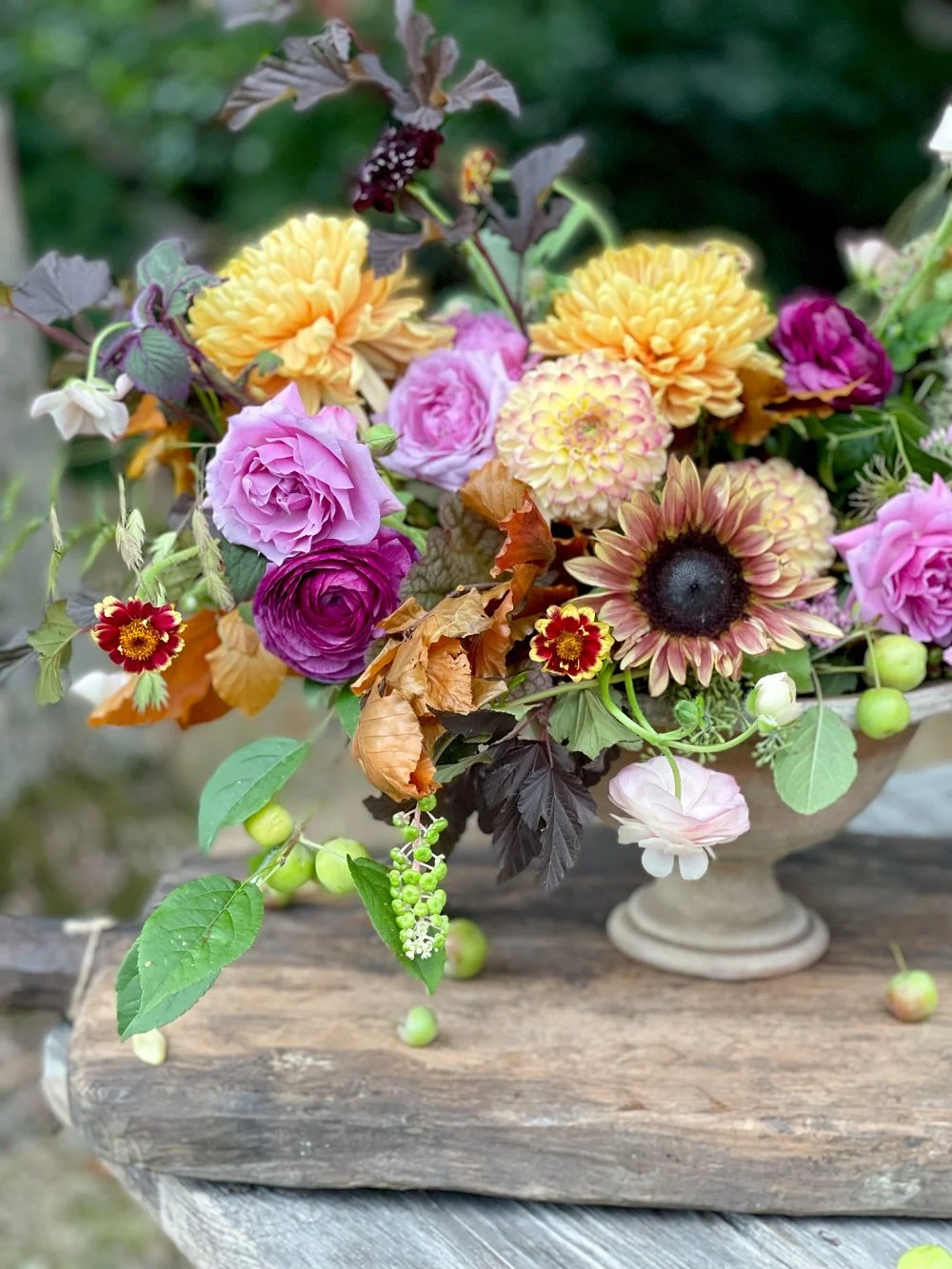 floral-design-workshop-fall-harvest-centerpiece-flower-arranging-class-les-fleurs-andover-october-2022 (3).jpg