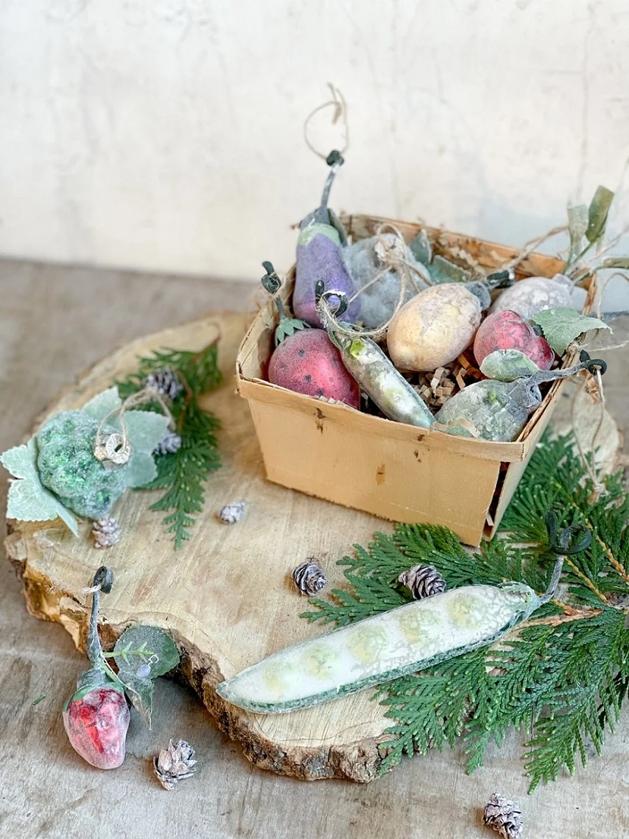 A GardenThemed Christmas Tree