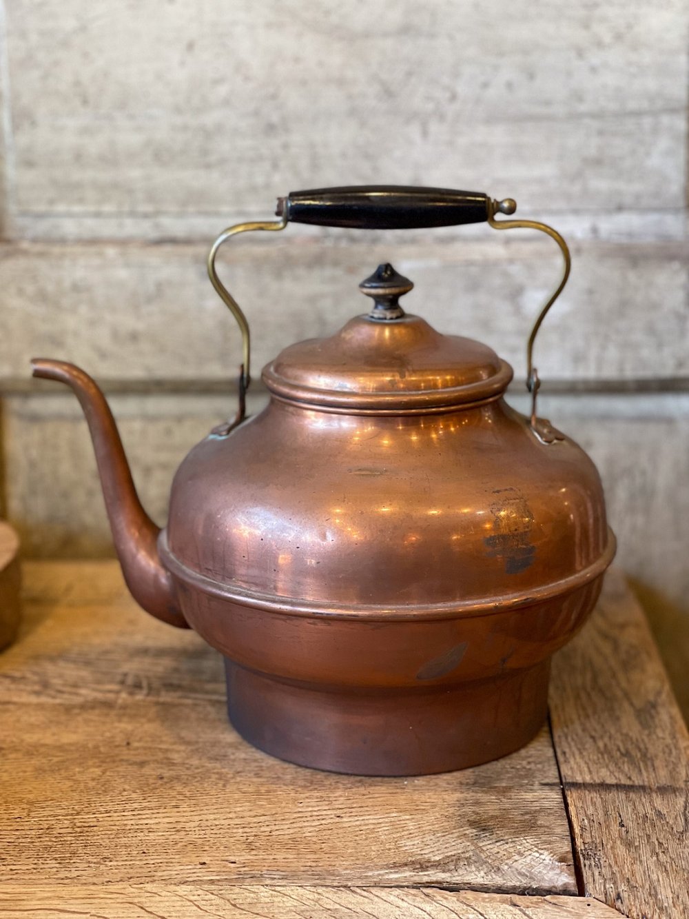https://images.squarespace-cdn.com/content/v1/5992e51a6a49634687ed5b48/1693449553947-R76BCXIYDZ9D6SFUL0MW/antique-copper-tea-kettle-teapot-gooseneck-spout+%284%29.jpg?format=1000w