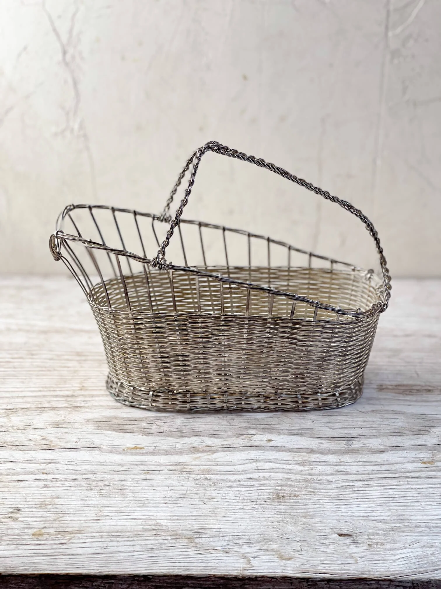 vintage-french-wire-wine-bottle-holder-basket-silver-twisted-handle.jpg