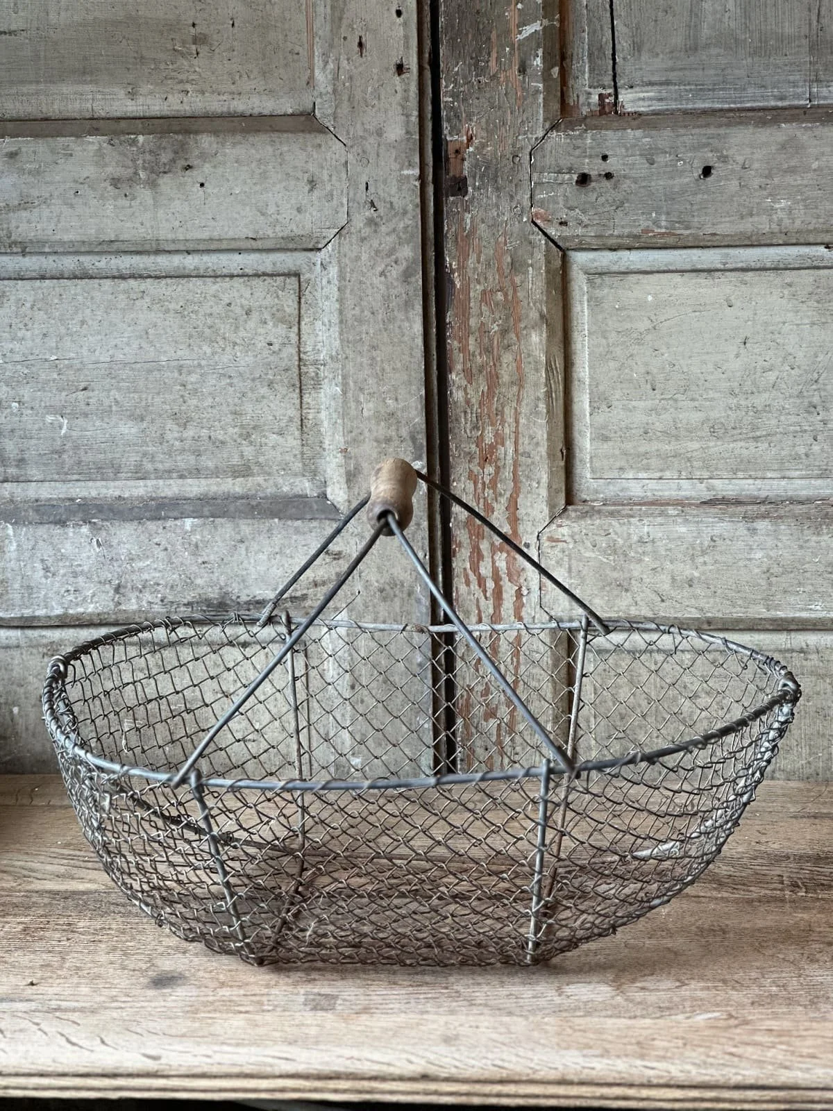 vintage-french-oval-wire-harvest-basket (10).jpg