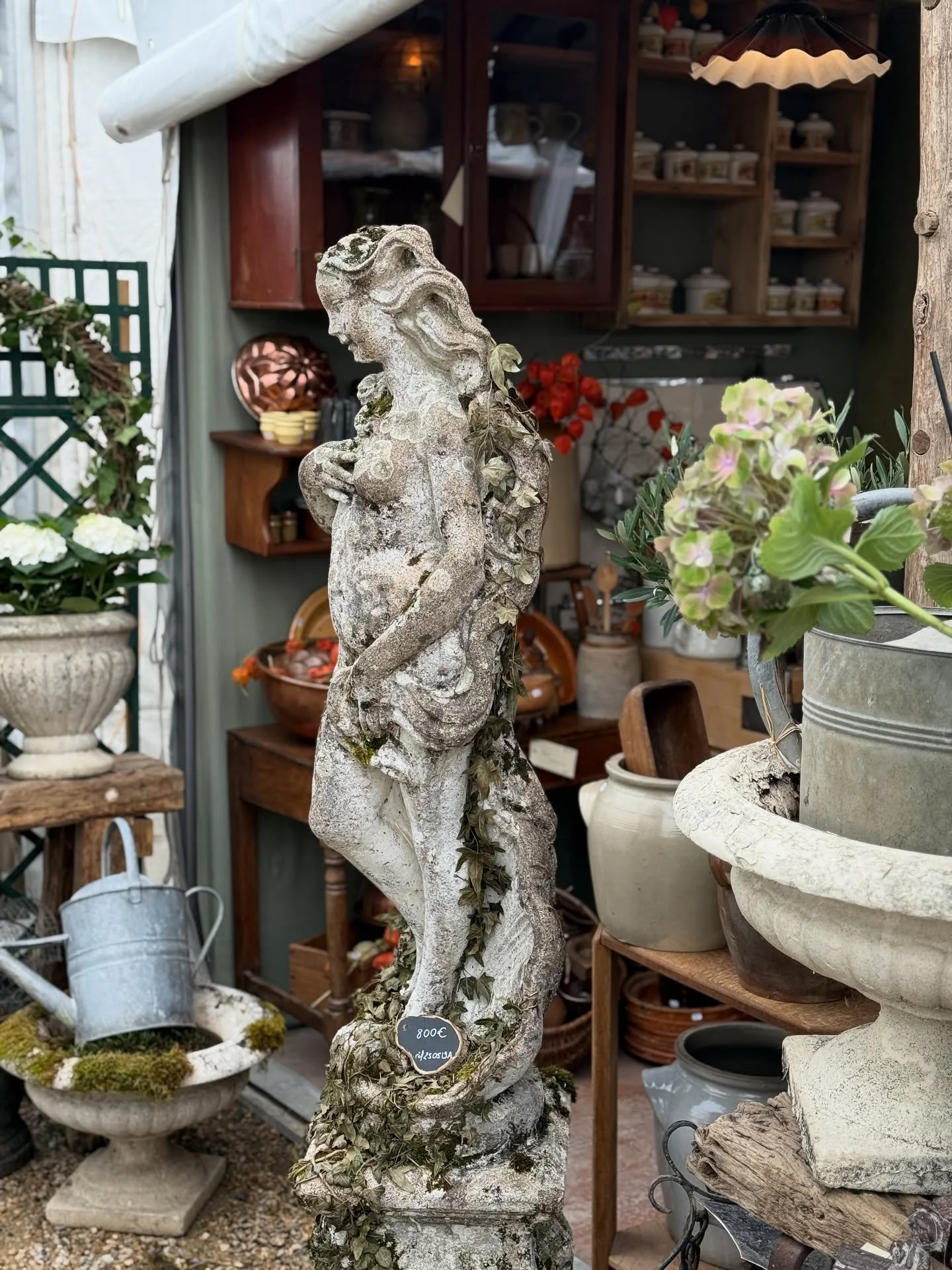 Kicking off our Paris Antique Buying Tour 🇫🇷

Day 1 of our Paris Antique Buying Tour, and what a start! We had such a wonderful time exploring La Foire de Chatou @foiredechatou 

The first day always feels magical: we get to officially meet our new