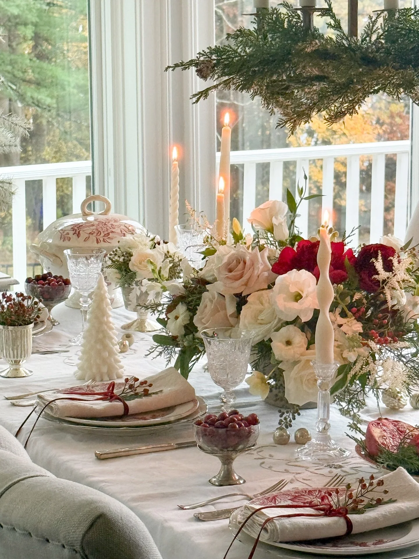 There&rsquo;s a particular calm that settles very the house when you&rsquo;re setting a Christmas table. Right before everyone arrives, everything is still.

That&rsquo;s the feeling I wanted to capture with this Holiday tablescape design. Something 
