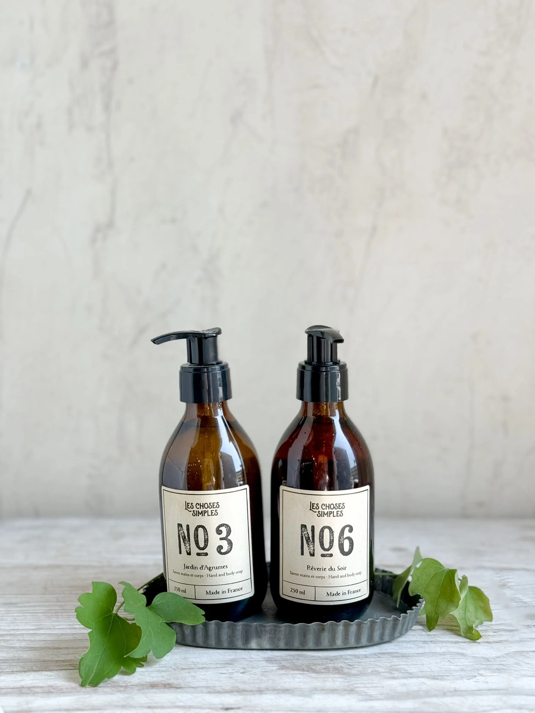 french-liquid-hand-body-soap-les-choses-simples.jpg
