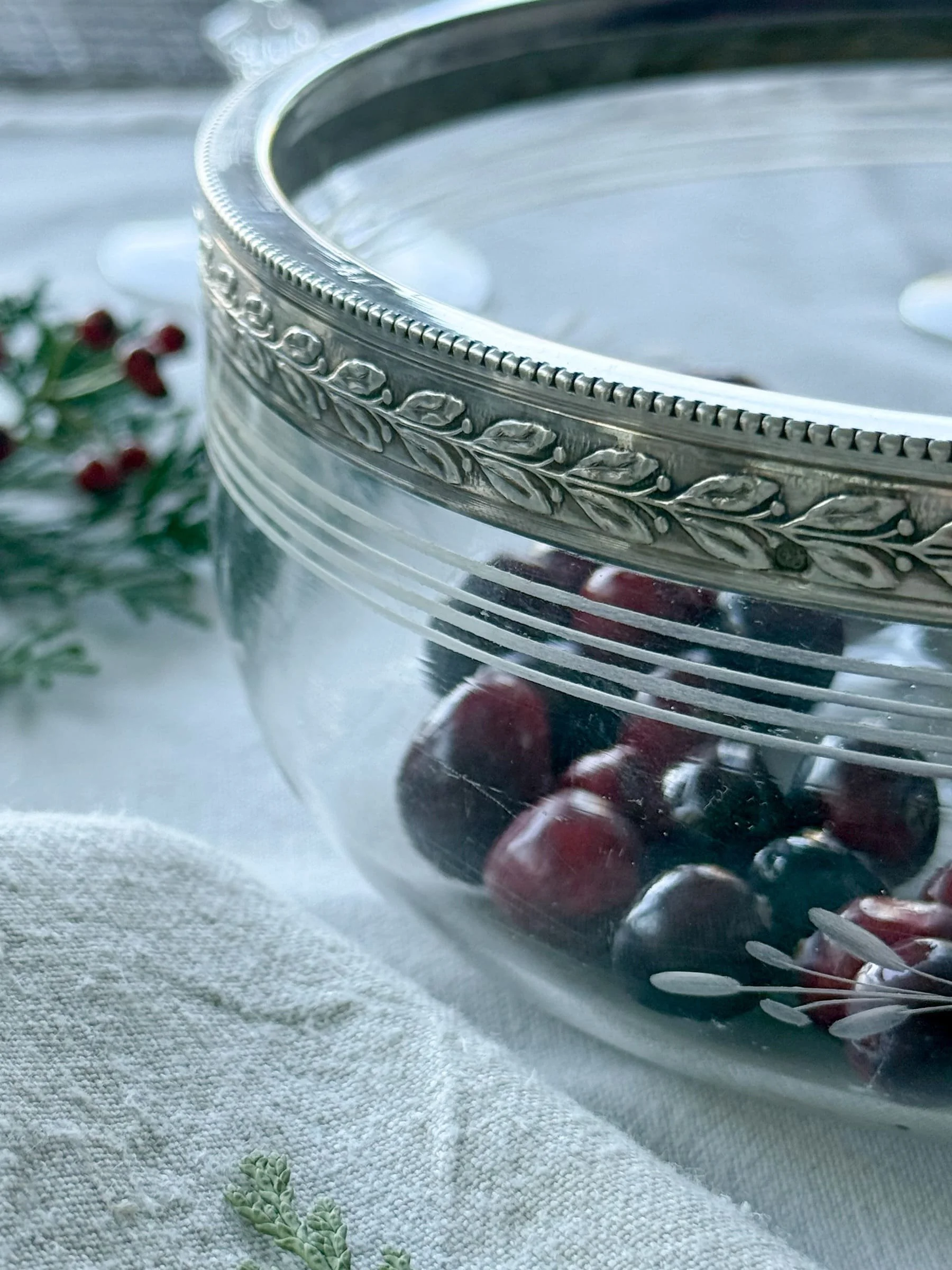 vintage-christofle-etched-glass-bowl-silver-laurel-leaf-rim (5).jpg