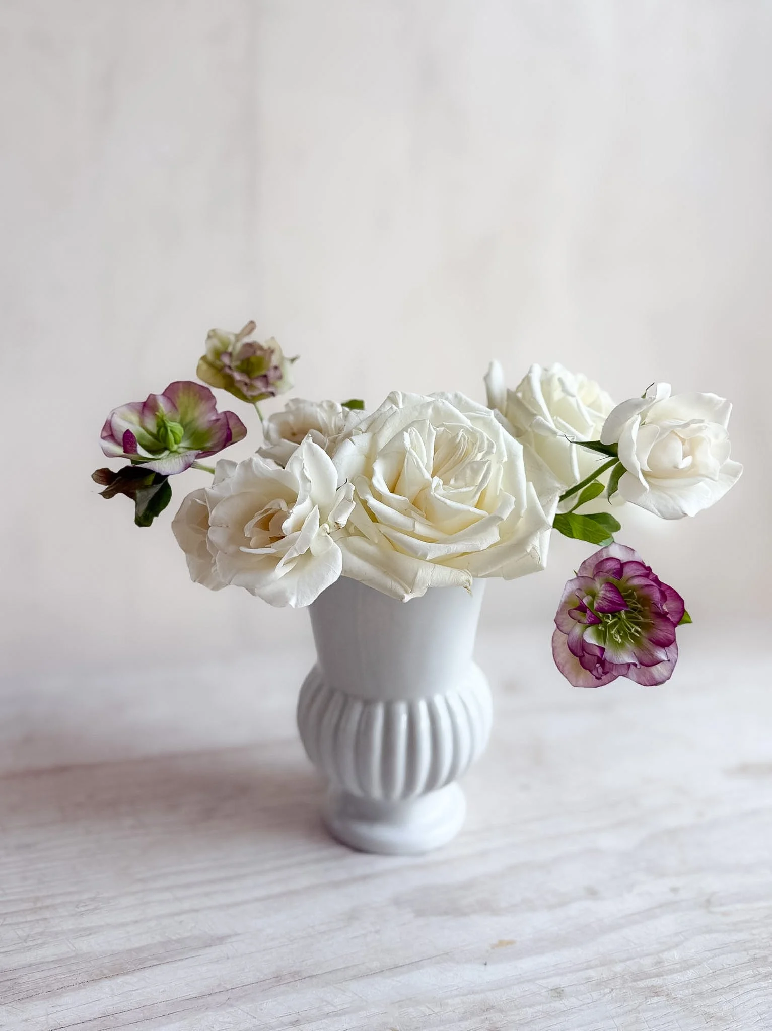 alix-d-reynis-french-limoges-porcelain-vase-godron (2).jpg