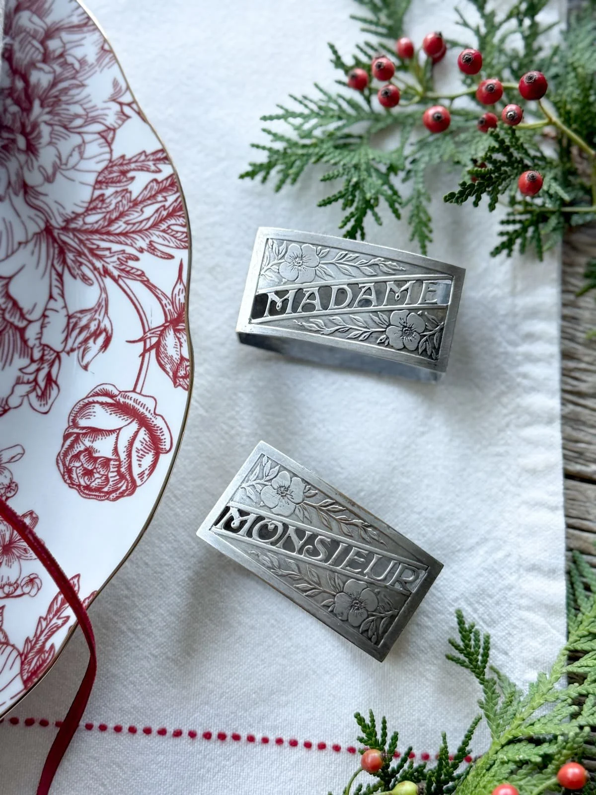 vintage-holiday-tabletop-decor-french-silver-napkin-ring-madame-monsieur.jpg