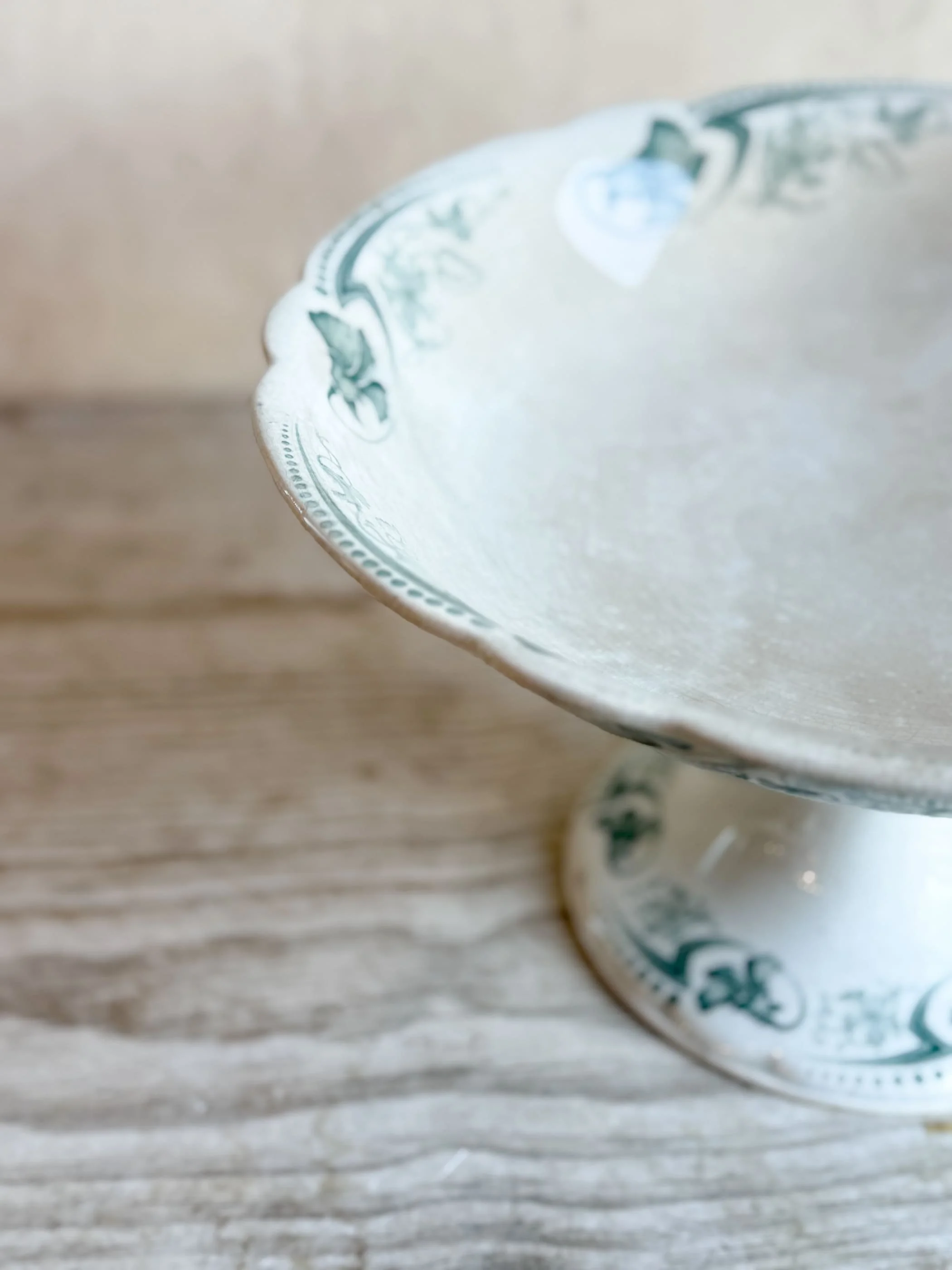 french-ironstone-terre-de-fer-cake-stand-green-floral-pattern-luneville (2).jpg