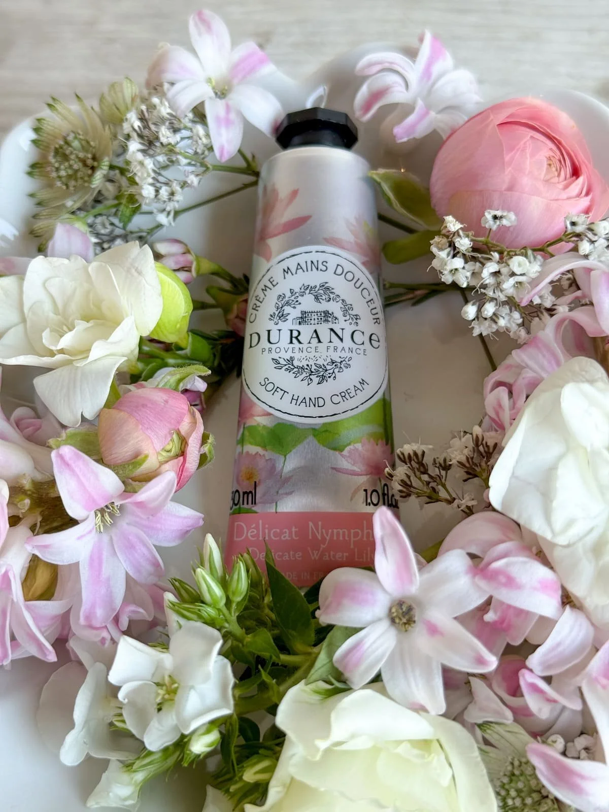durance-french-hand-cream-water-lily-floral-fragrance (3).jpg