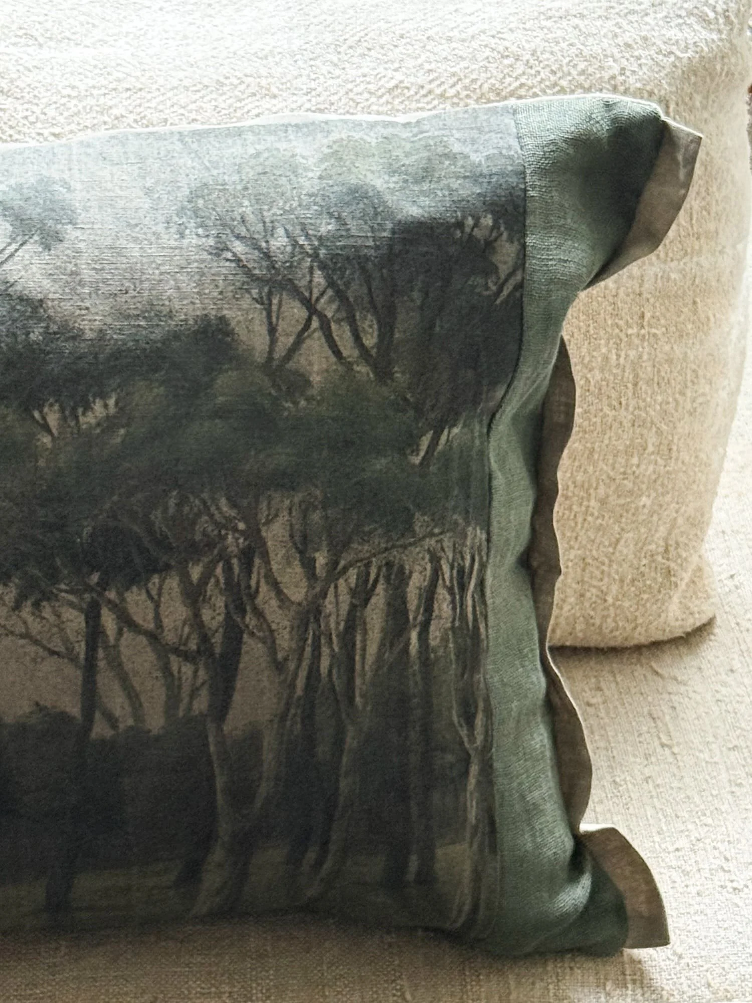 en-fil-indienne-ananbo-french-linen-manosque-throw-pillow-lichen-green-2.jpg
