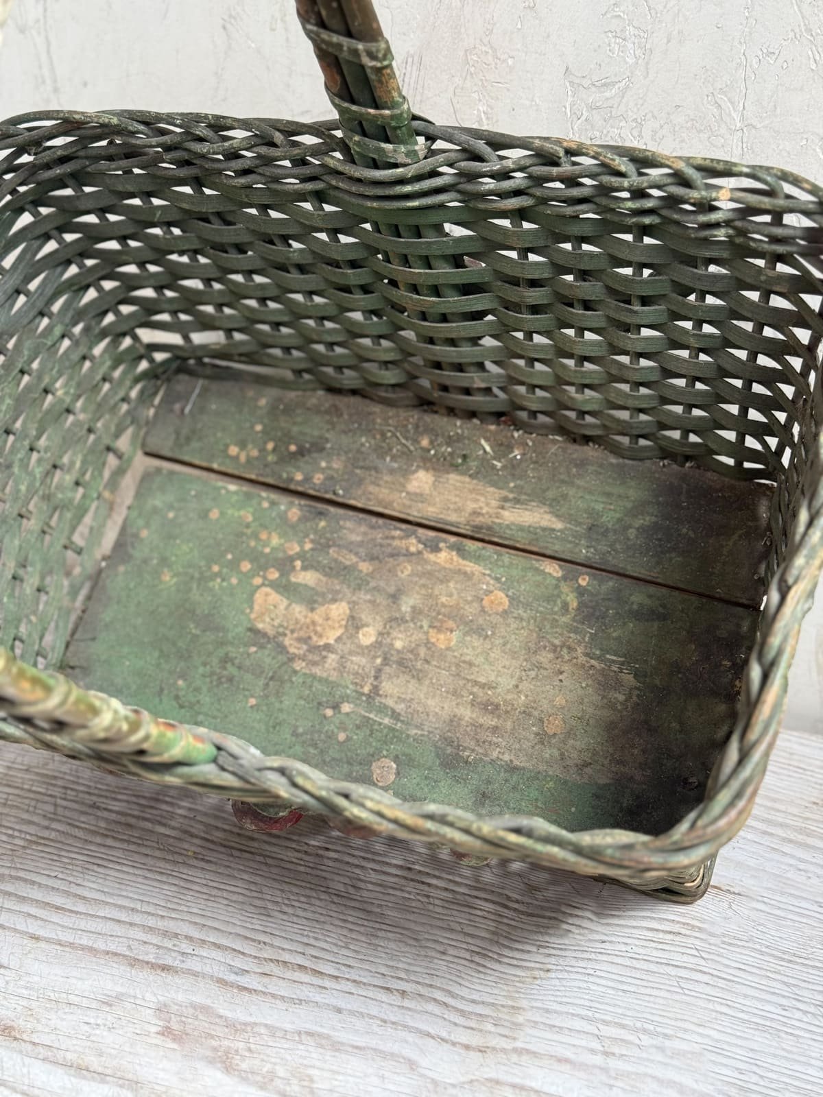 vintage-gathering-basket-pine-cones-winter-greenery (1).jpg