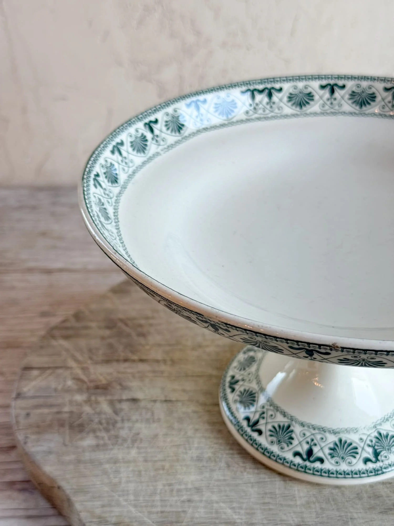 french-ironstone-terre-de-fer-cake-stand-green-shell-motif-boch (2).jpg