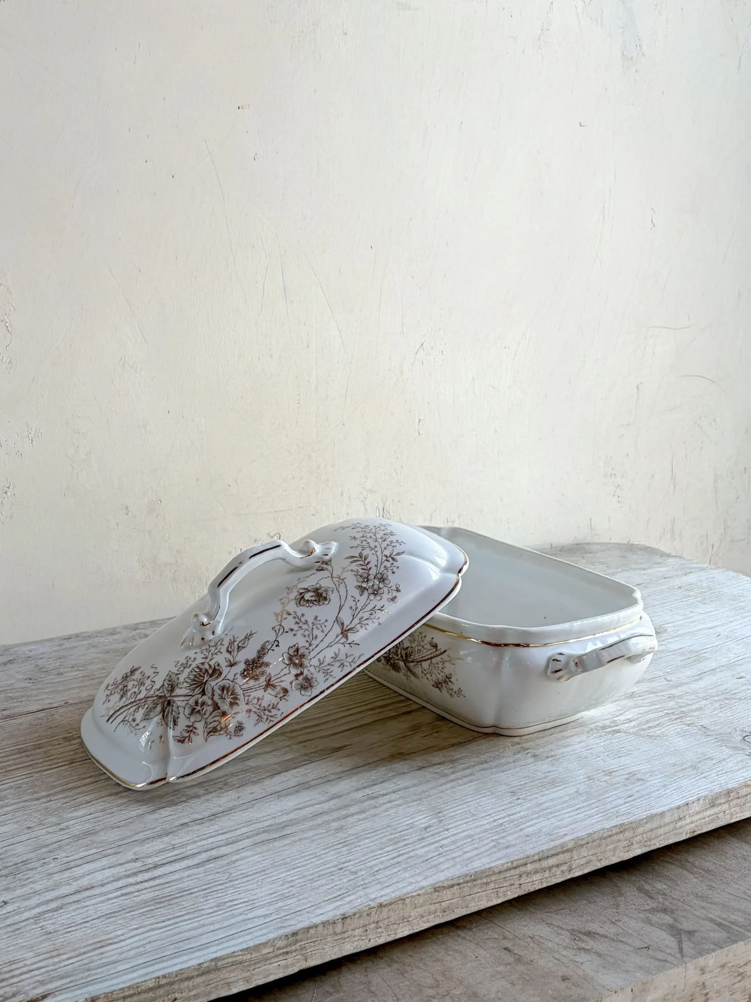brown-transferware-gilt-antique-covered-tureen-3.jpeg