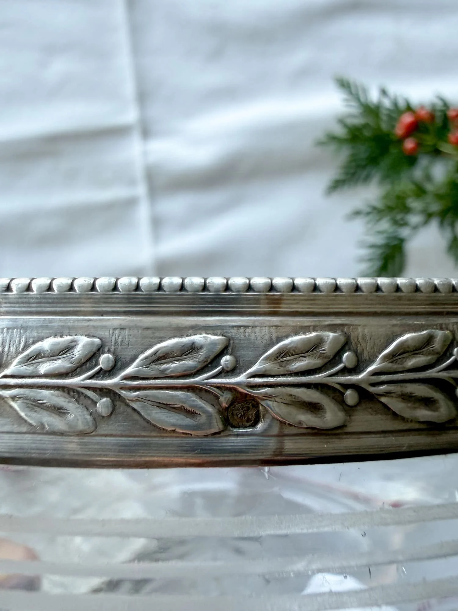 vintage-christofle-etched-glass-bowl-silver-laurel-leaf-rim (1).jpg