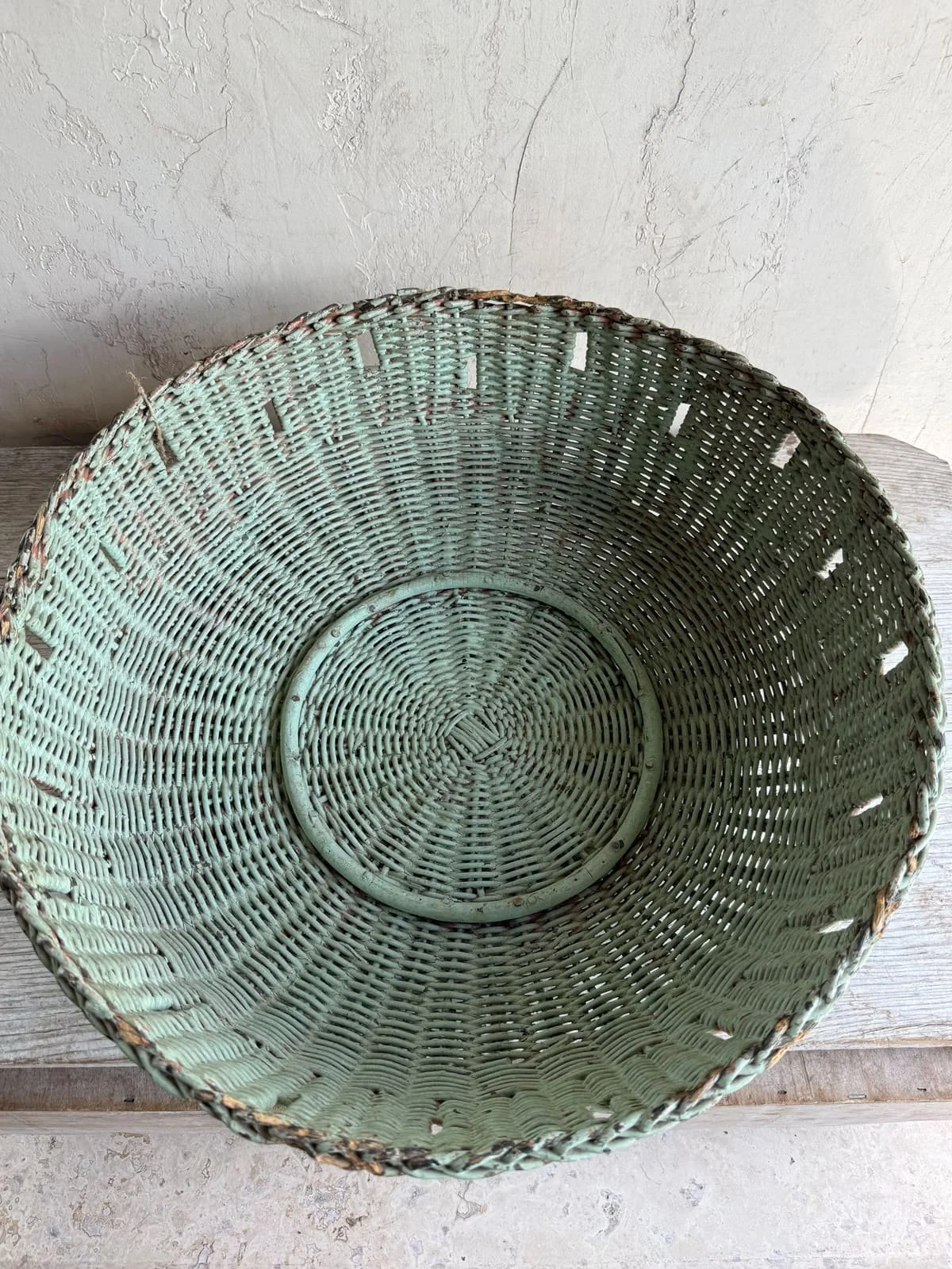 vintage-round-painted-basket-bowl-mint-green-color (5).jpg