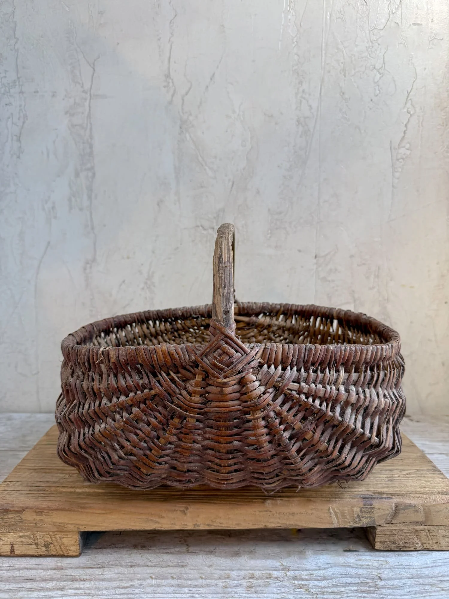 antique-french-wicker-gathering-basket-wood-handle (2).jpg