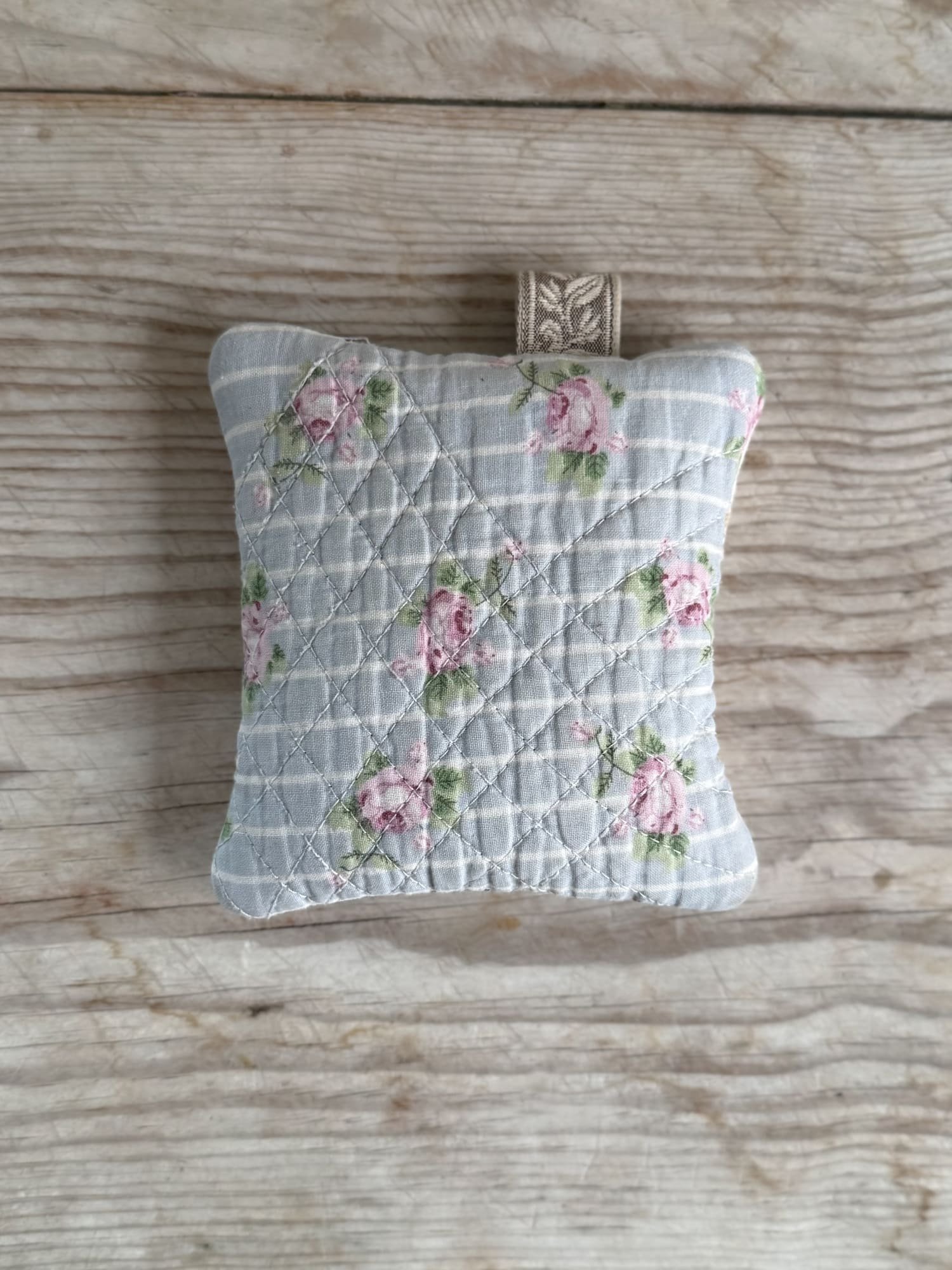handmade-vintage-quilted-rose-fabric-lavender-fragrance-sachet-pillow.jpg