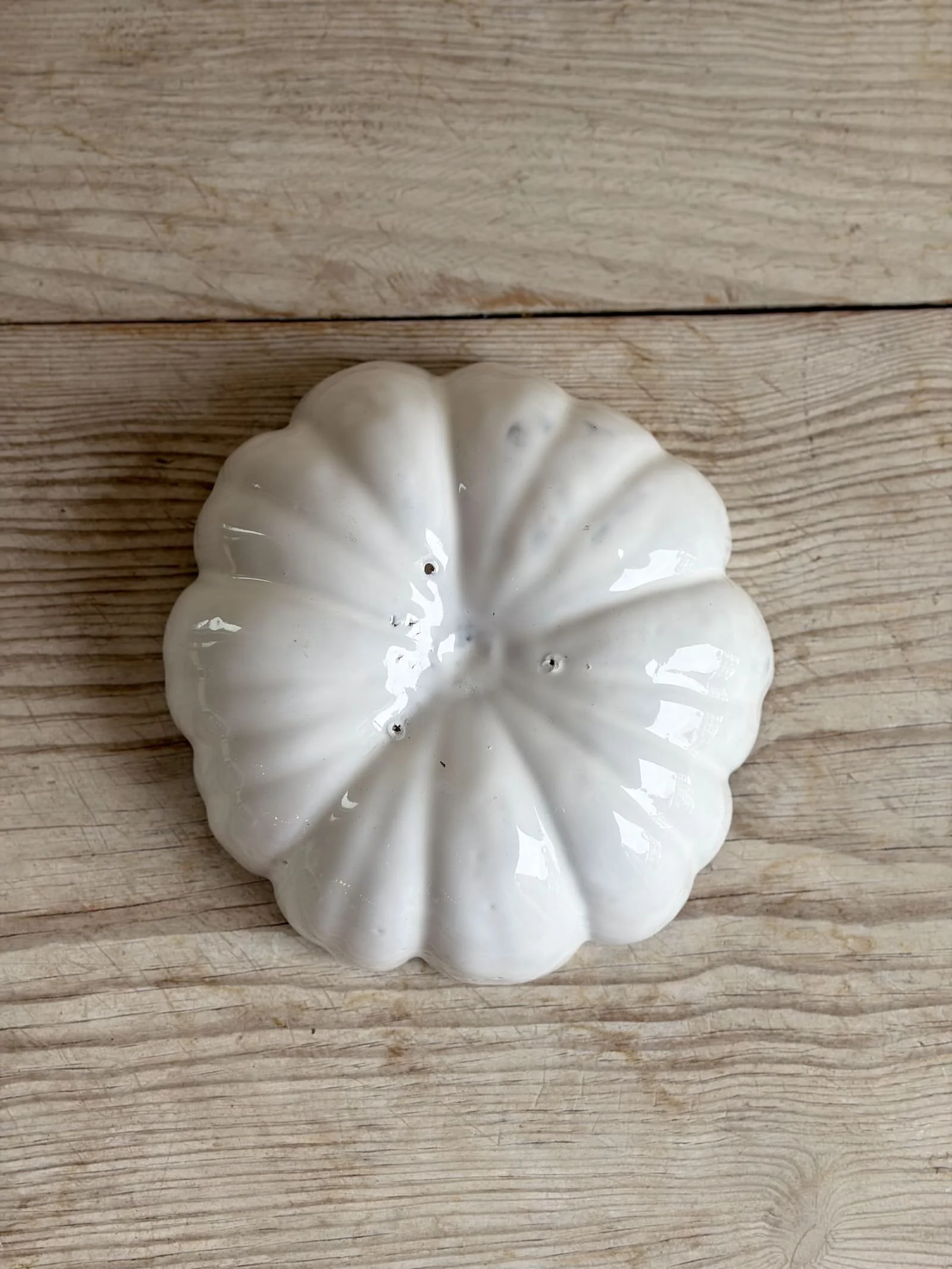 reves-argile-ceramic-melon-ribbed-bowl-provence-pottery-2.jpeg