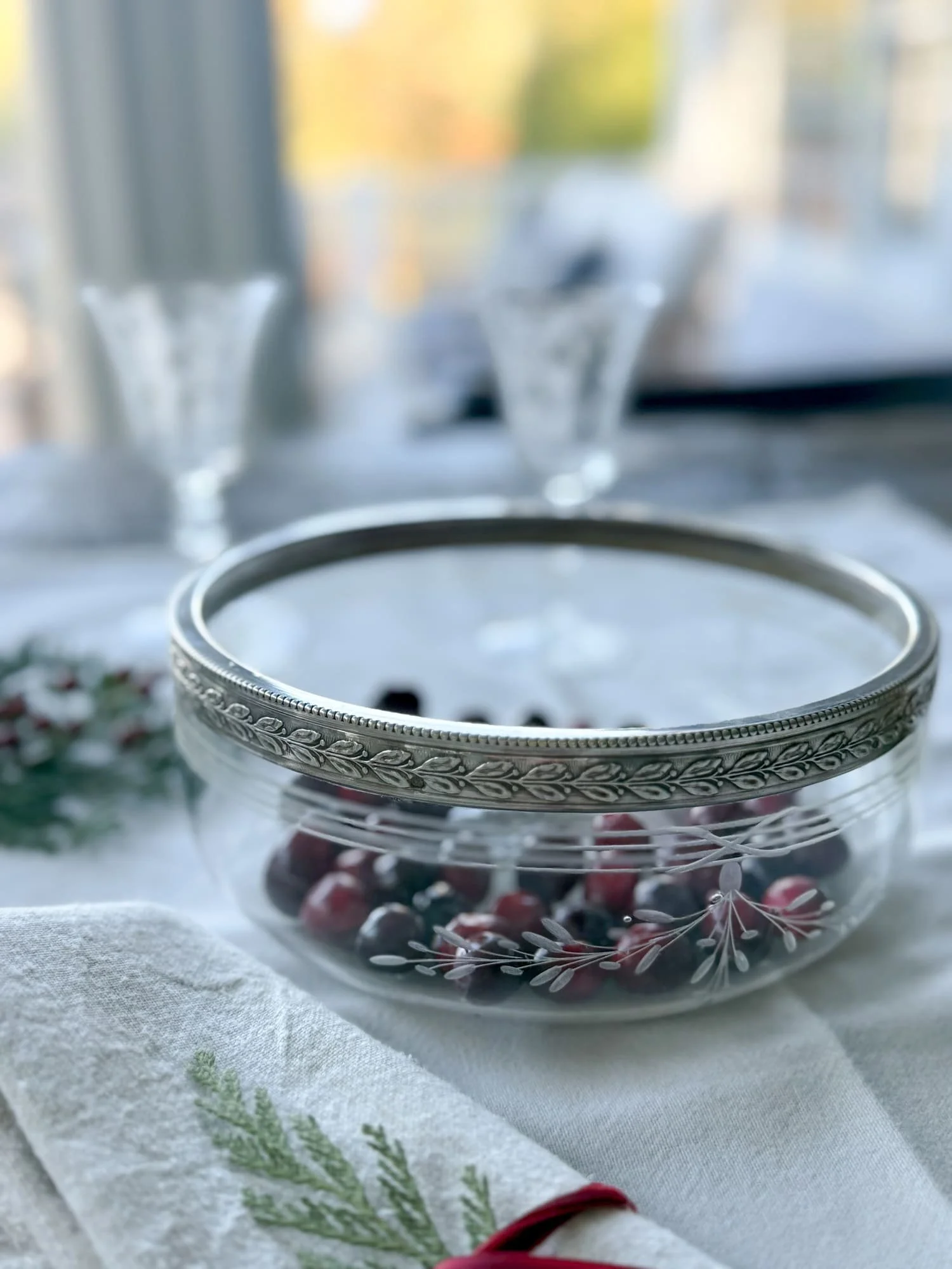 vintage-christofle-etched-glass-bowl-silver-laurel-leaf-rim (2).jpg