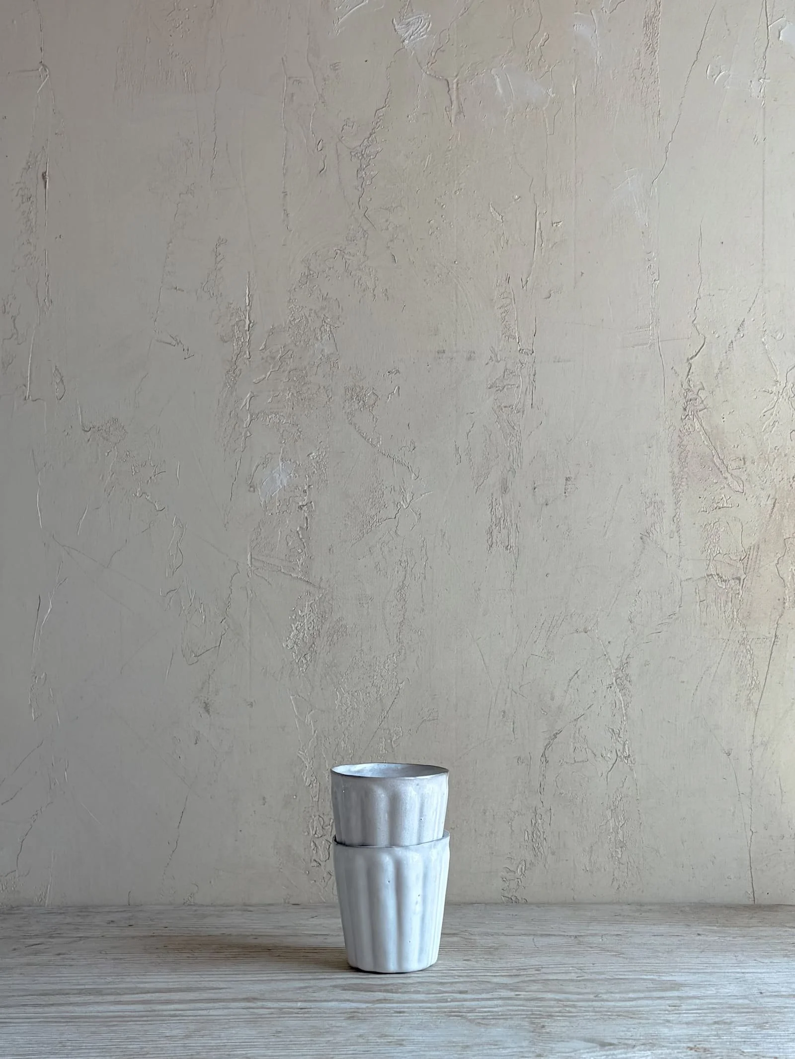 reves-argile-ribbed-ceramic-vase-provence-pottery-2.jpeg