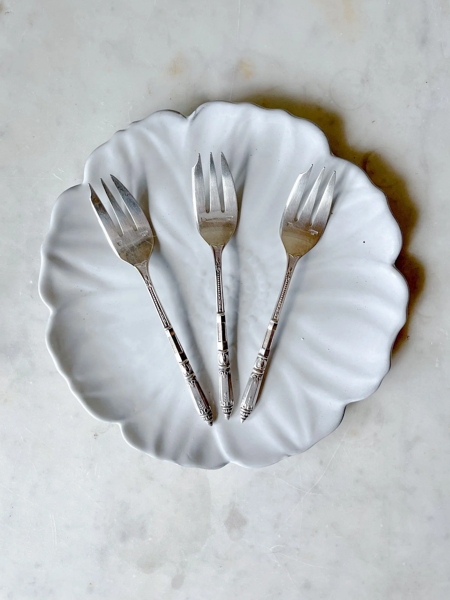 Set of 6 Vintage ERCUIS Silverplated Dessert Forks - Á la Russe Handles