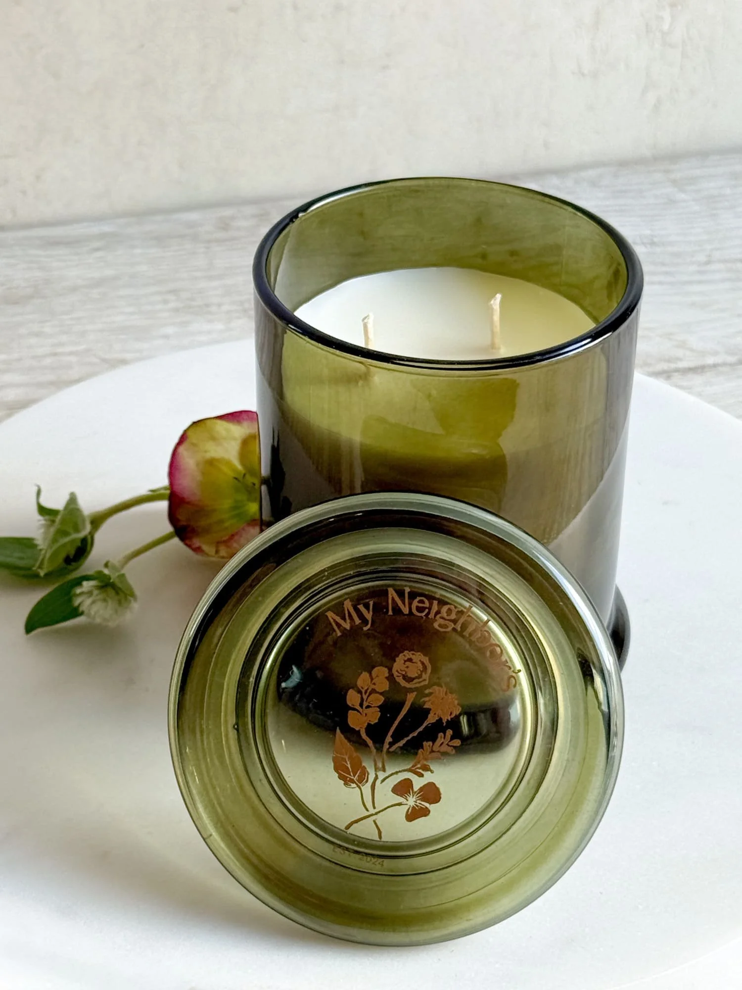 tallow-beeswax-bergamot-essential-oil-candle-green-glass-jar-lid.jpeg