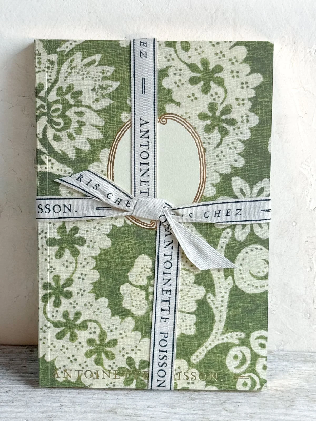 antoinette-poisson-domino-paper-notebook-96-oratorio-2.jpeg