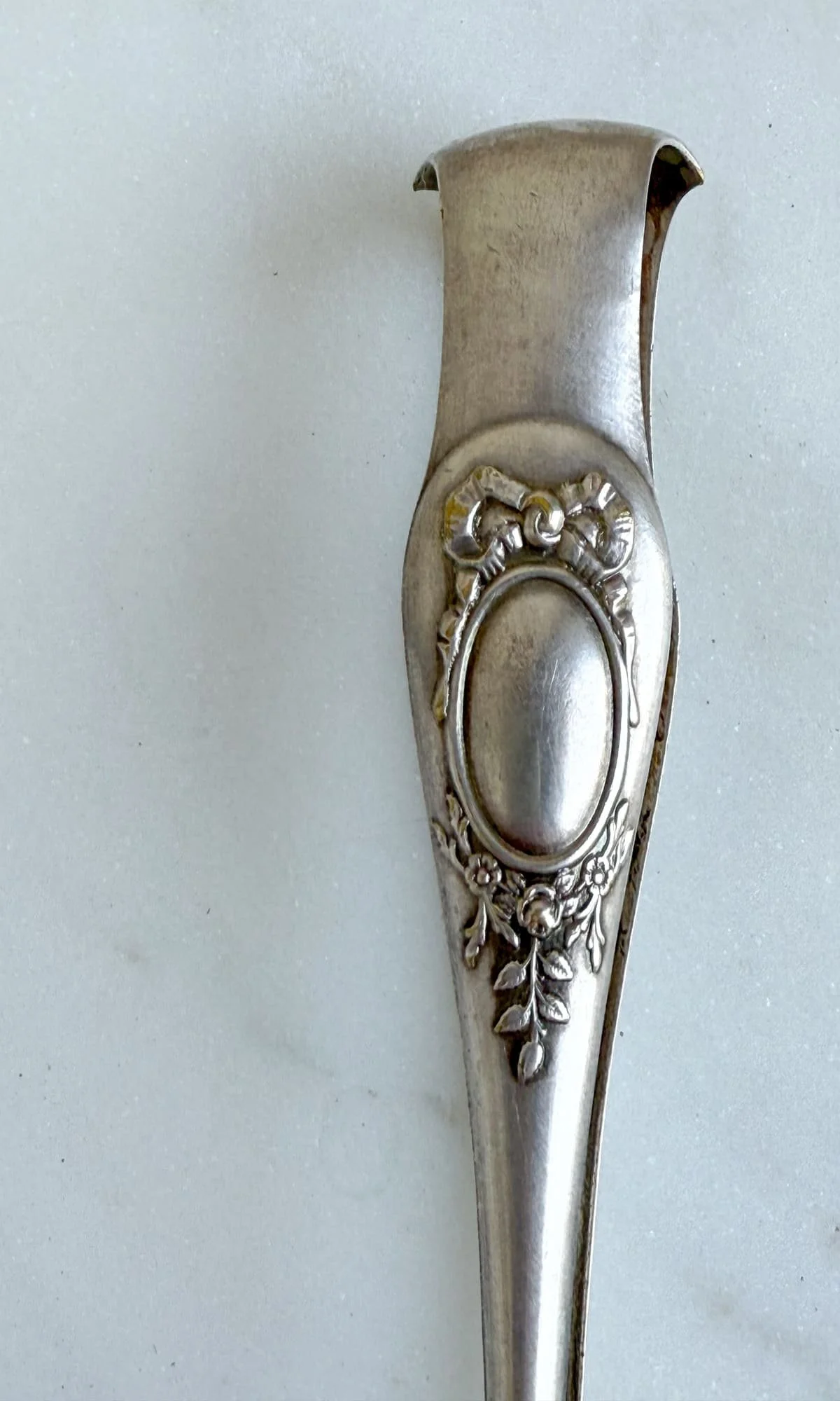 vintage-silver-sugar-tongs-claw-feet-medallion-handle.jpg