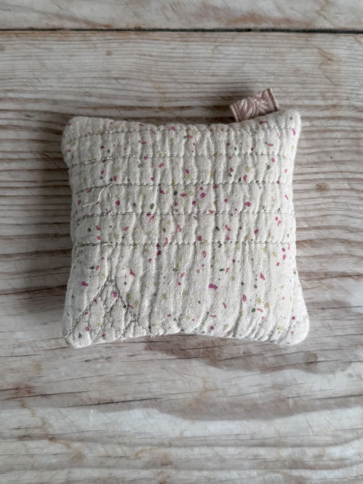 handmade-vintage-quilted-toile-lavender-fragrance-sachet-pillow-2.jpg
