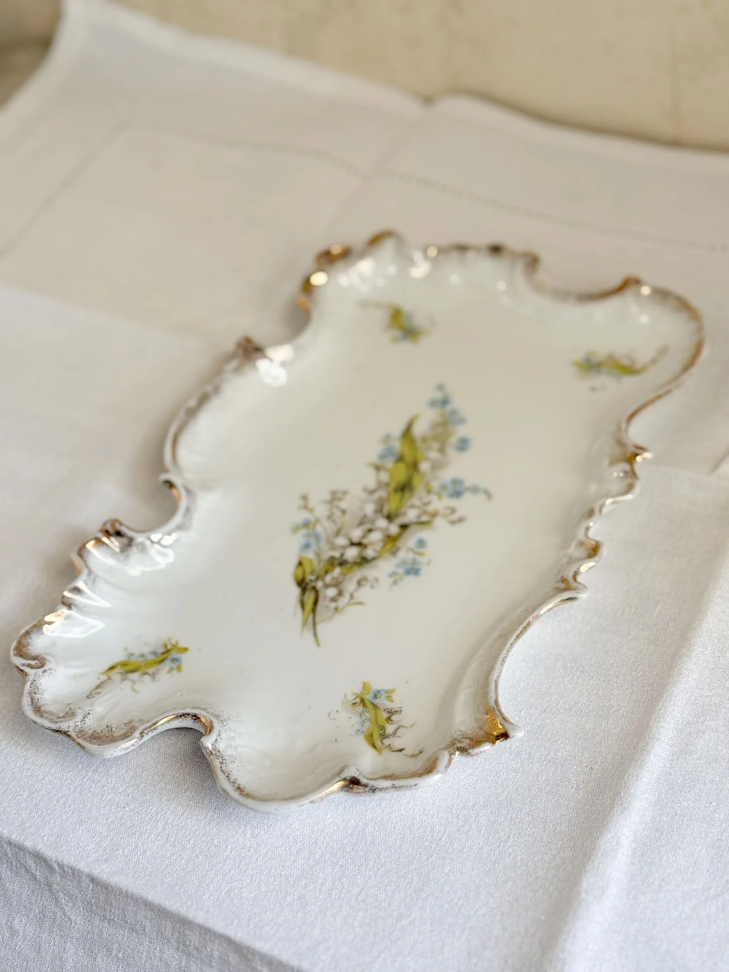 antique-porcelain-lily-of-the-valley-vanity-dresser-tray (1).jpg