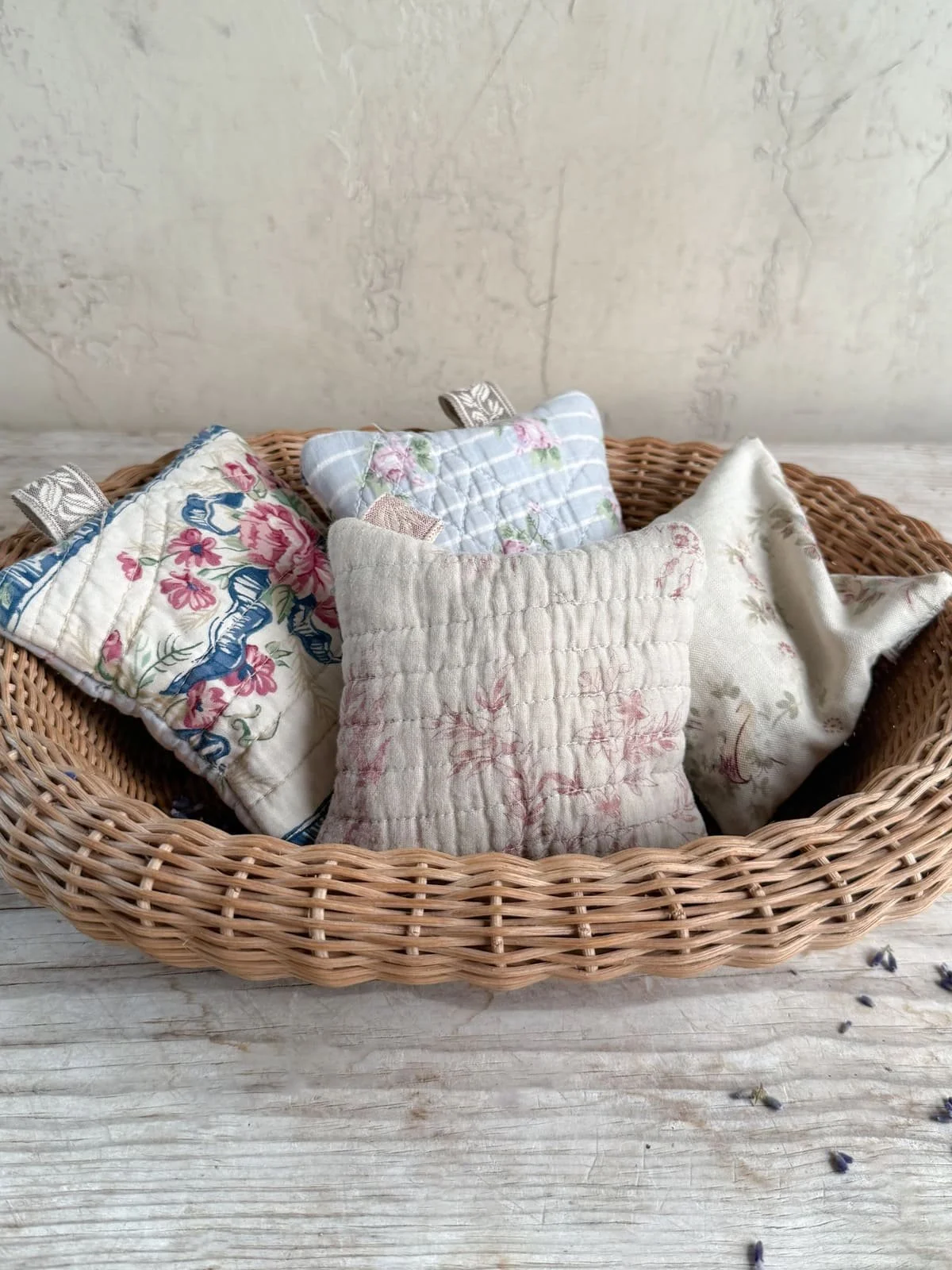 french-handmade-lavender-sachet-provence-home-fragrance (5).jpg