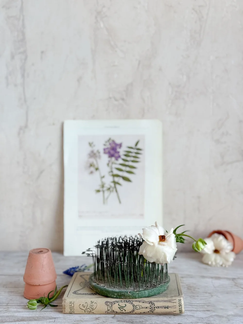 Rare Vintage Hairpin Flower Frogs | Blue Ribbon Floral  display picture 1