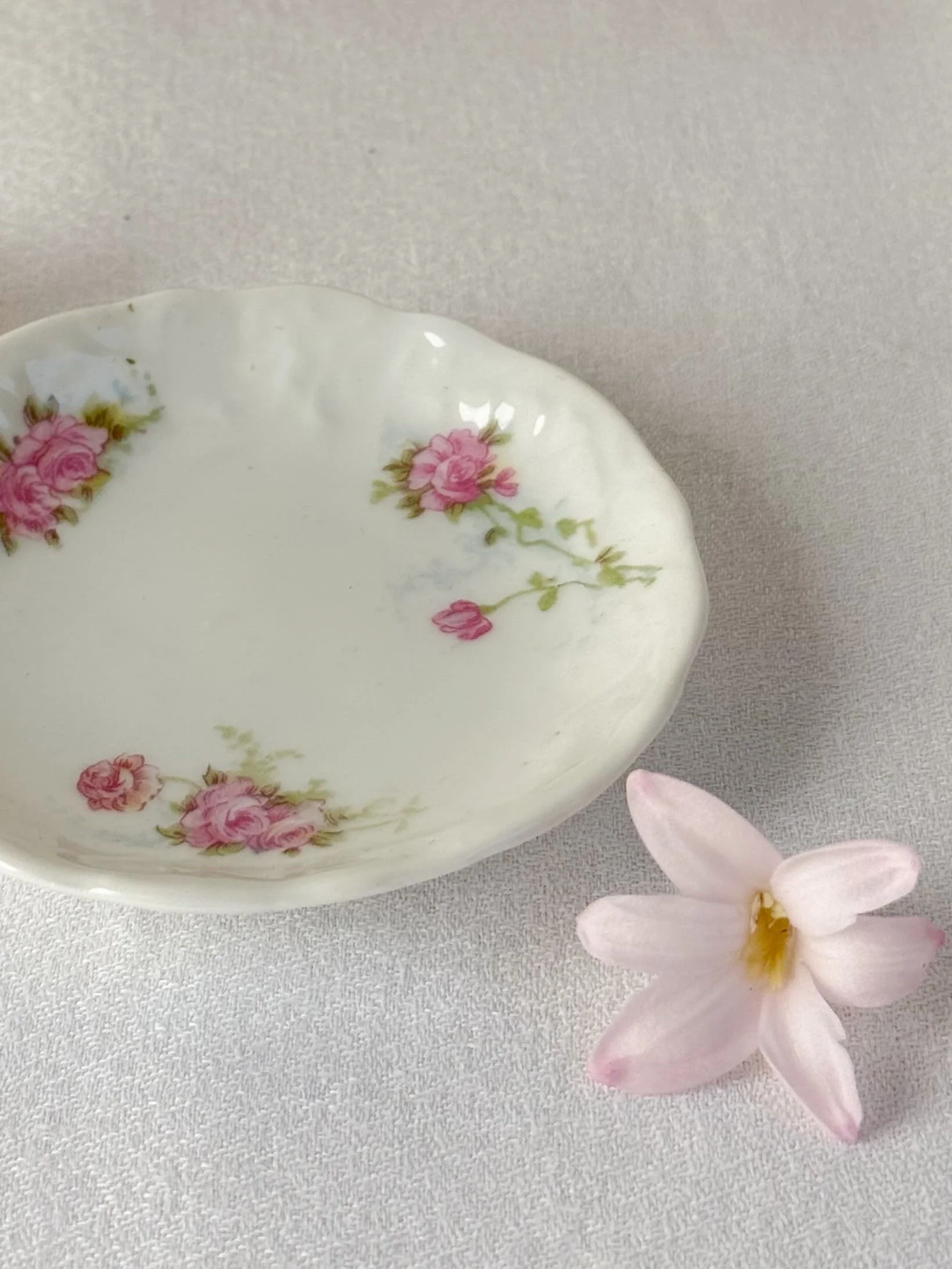 limoges-pink-roses-butter-pat-dish (7).jpg