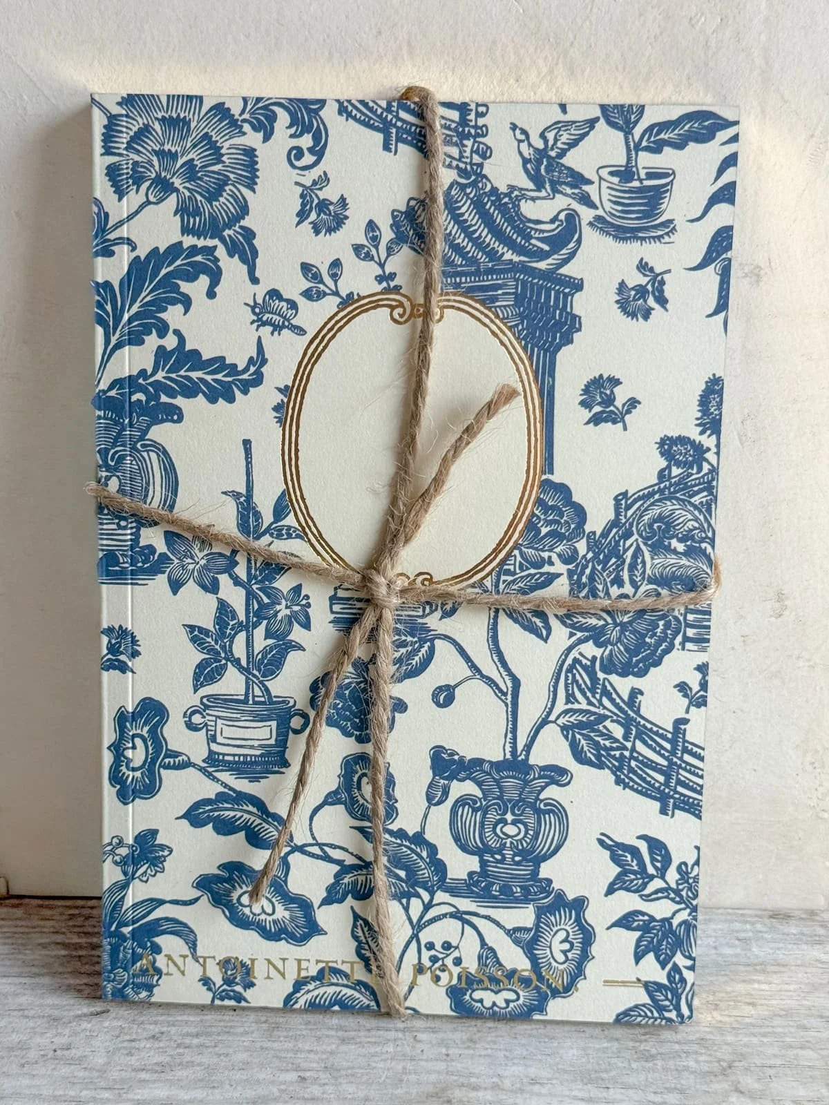 antoinette-poisson-domino-paper-notebook-39c-jardin-indigo.jpeg