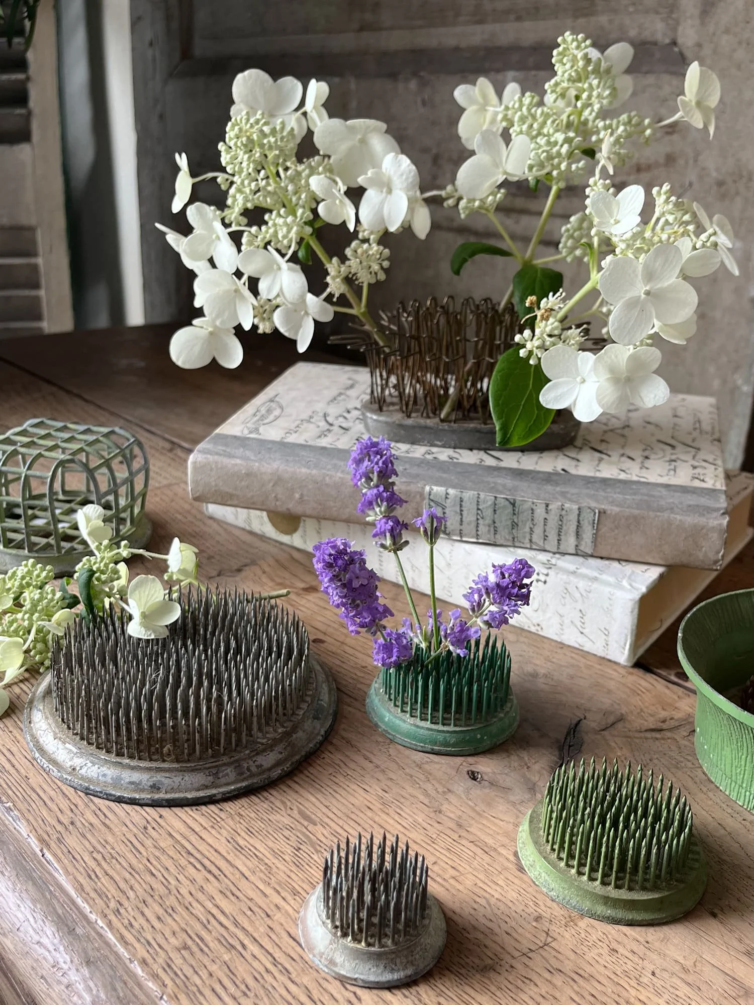 vintage-flower-frogs-spike-pin-flower-arranging-frog-hairpin-flower-holder (1).jpg