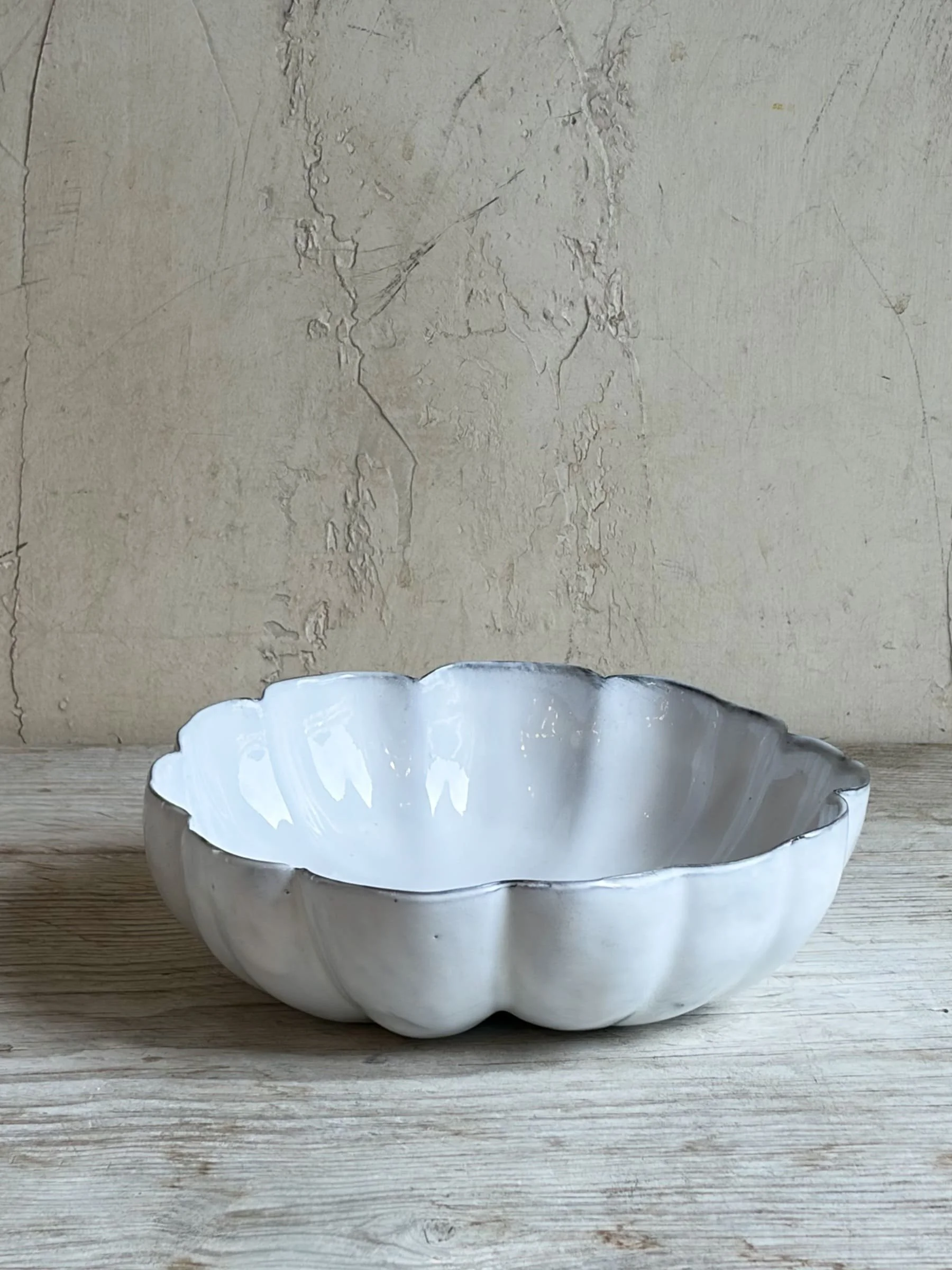 Reves d'Argile Ceramic Melon Flower Bowl | White Majolica Glazed Provence Pottery